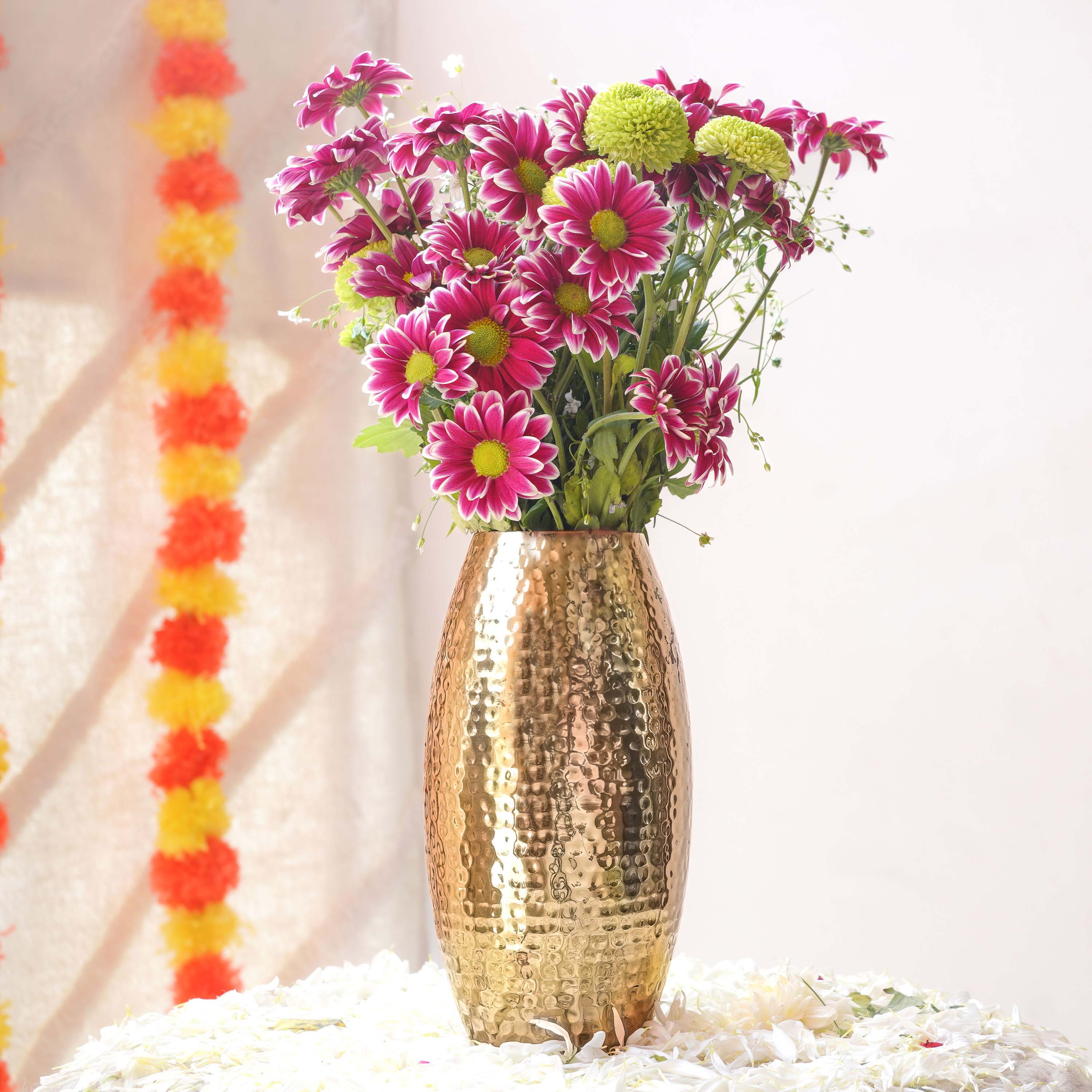 Modern Metal Flower Vase | Gold