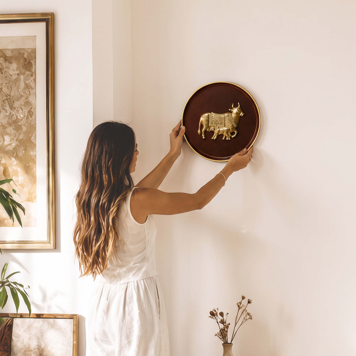 Kamdhenu Wall Plate