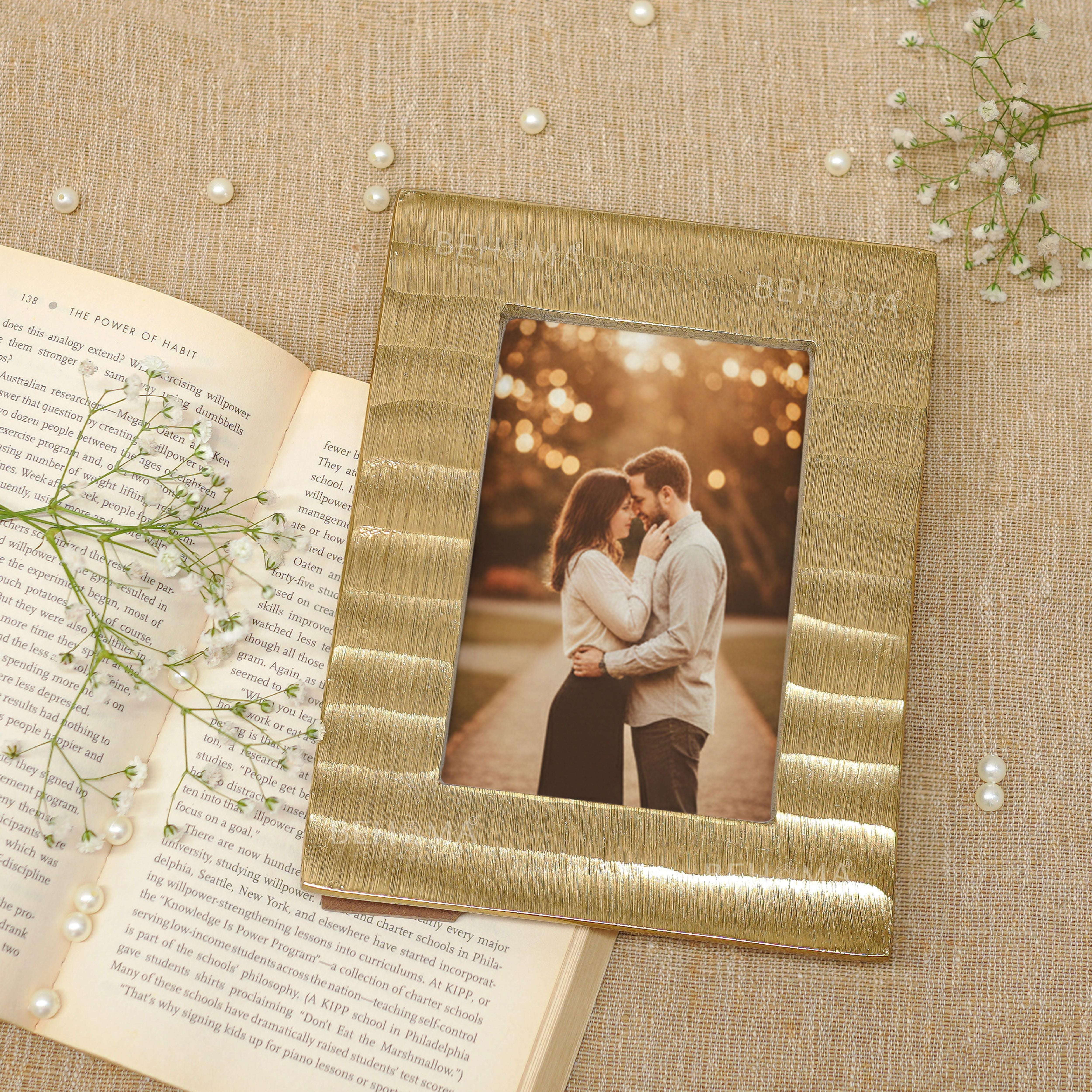 Wave Photo Frame, Gold, 4x6