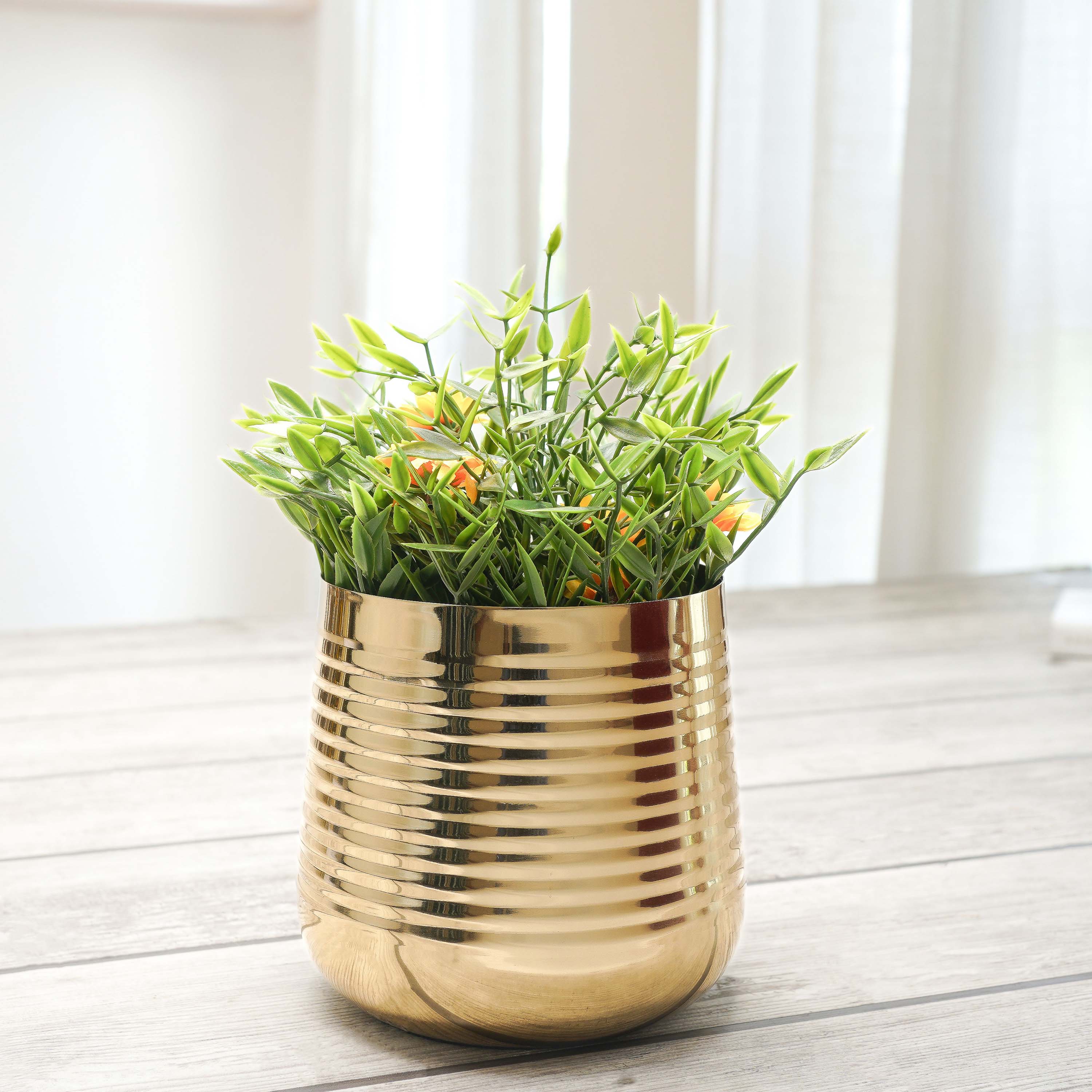 Ribbed Metal Planter, Small (Pot Only)