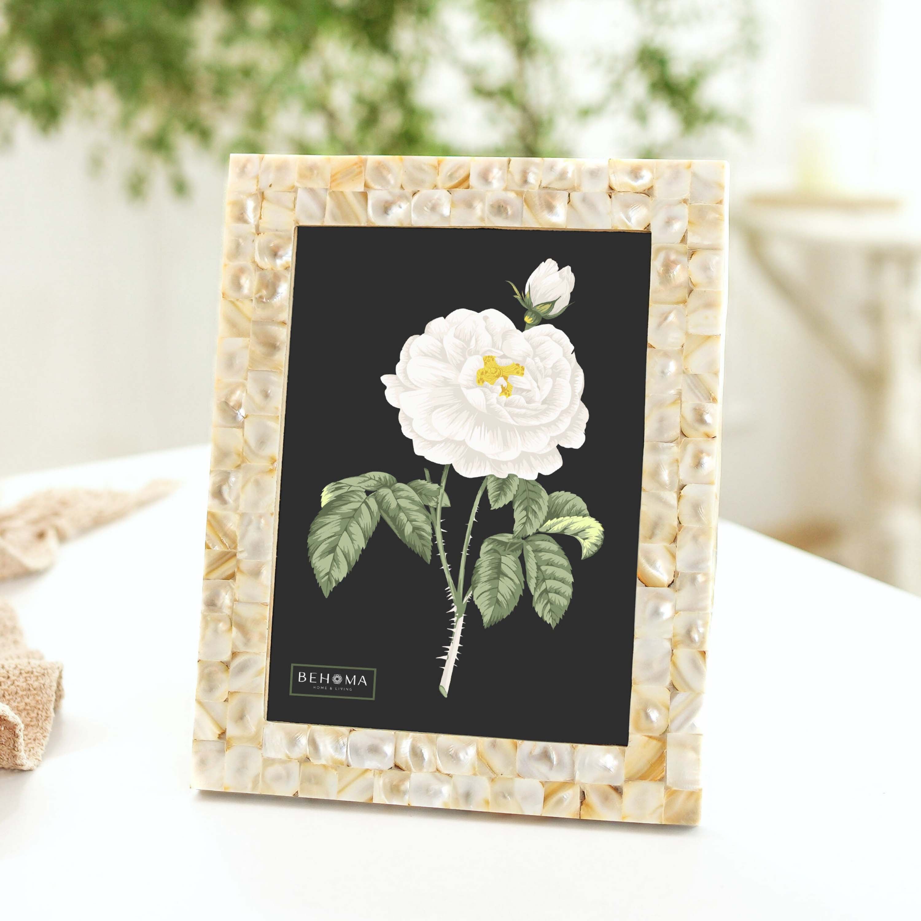 Elegant Pearl Photo Frame - 6x8