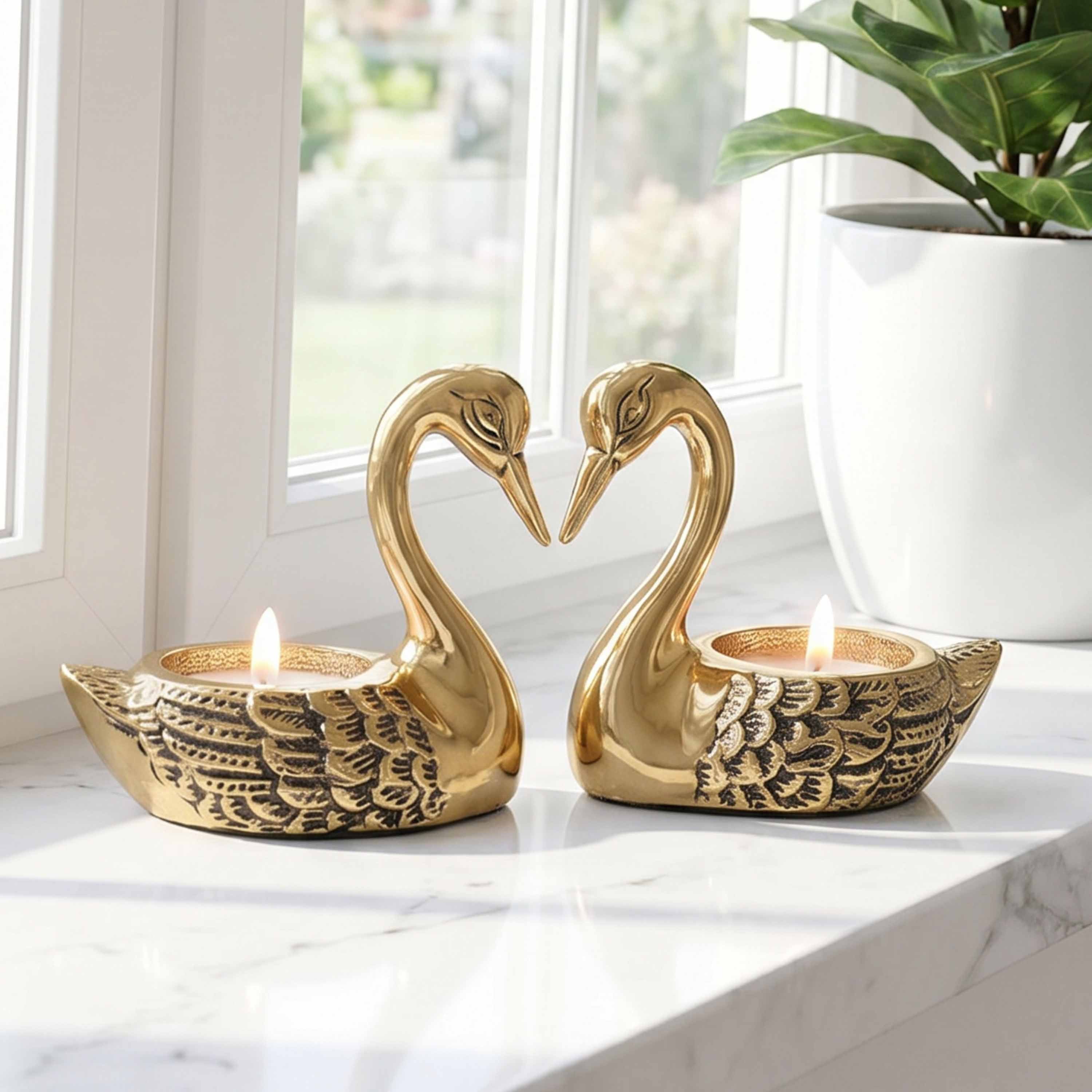 Metal Pair of Swans, T-light Holder