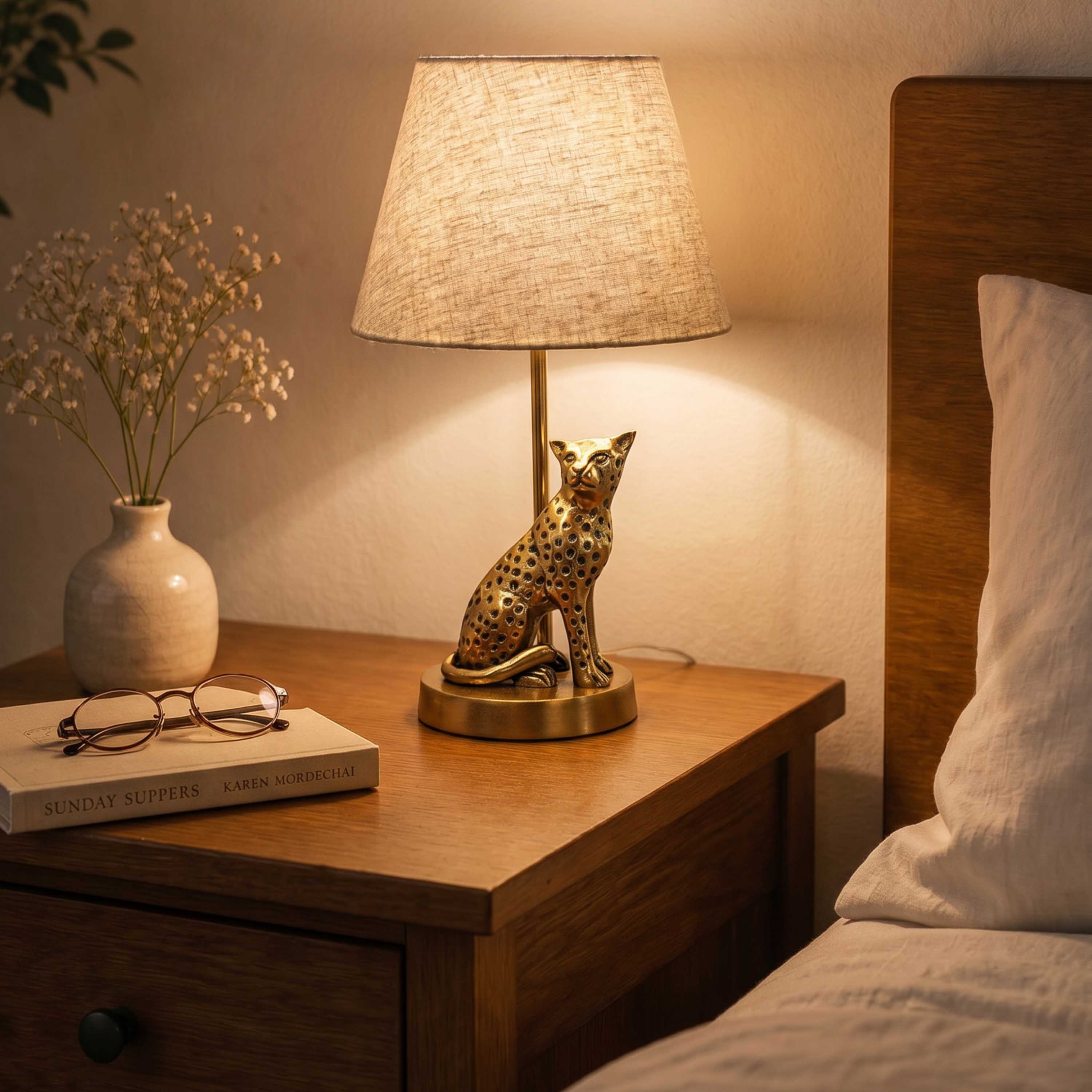 Jaguar Figurine Table Lamp