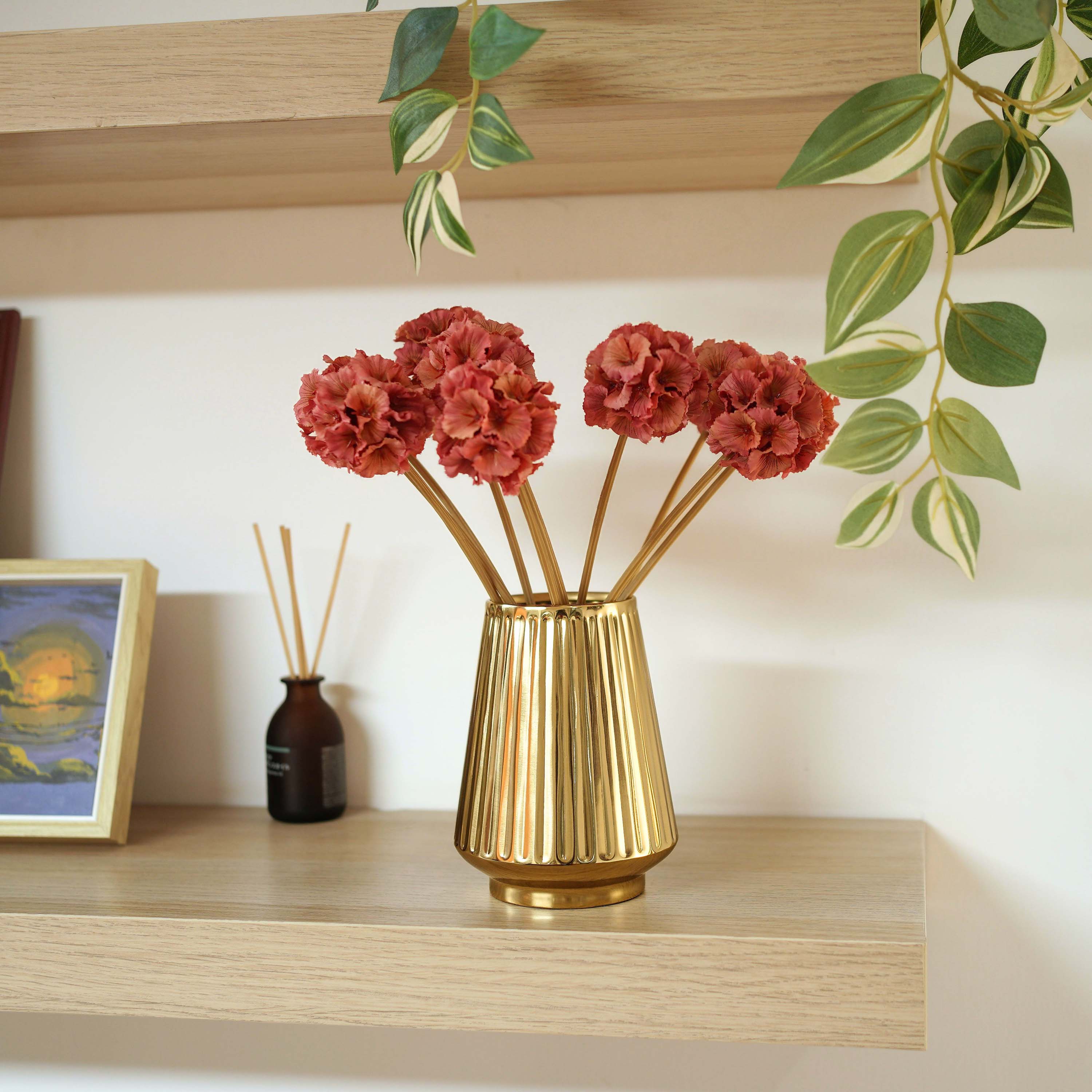 Fluted Skirt Flower Vase