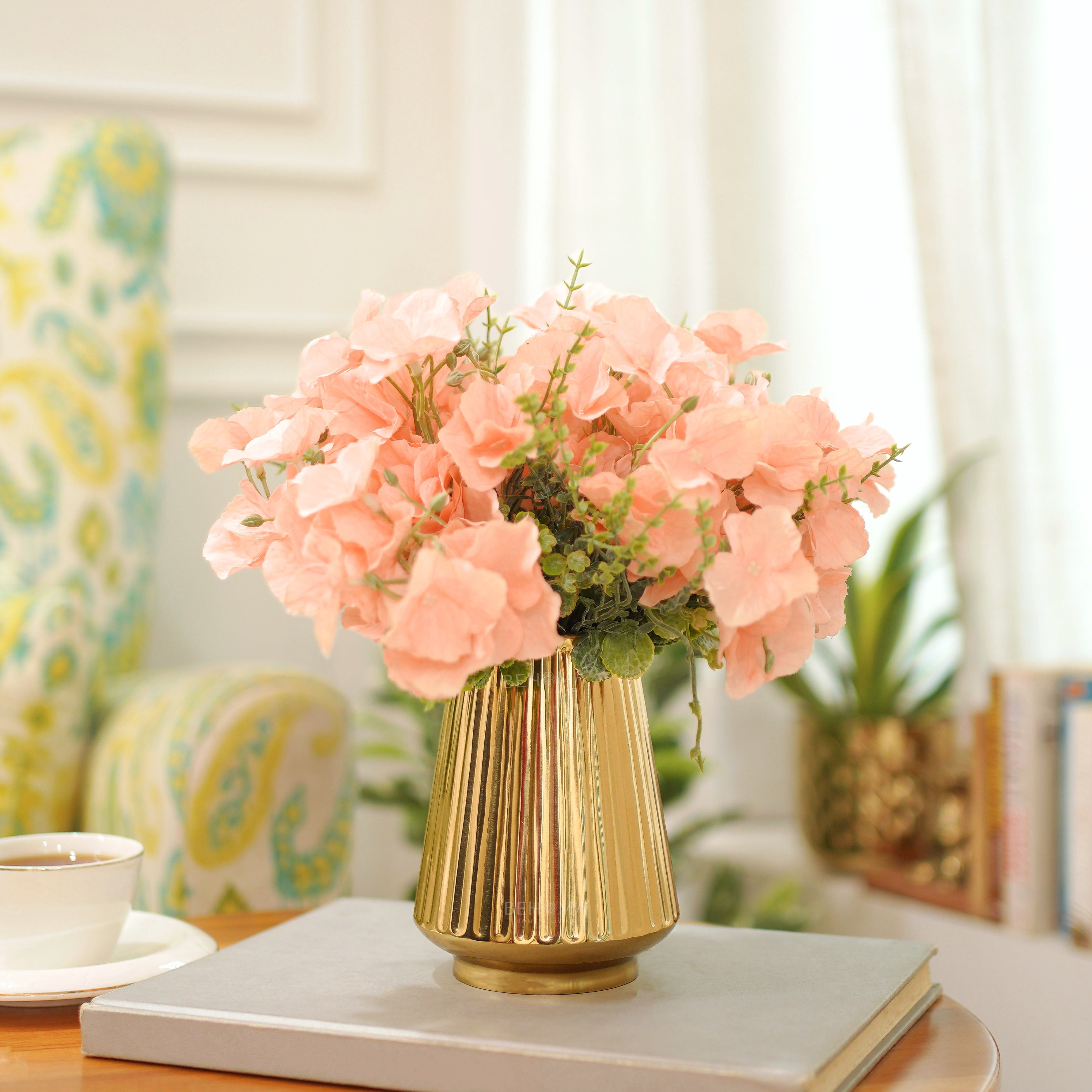 Fluted Skirt Flower Vase