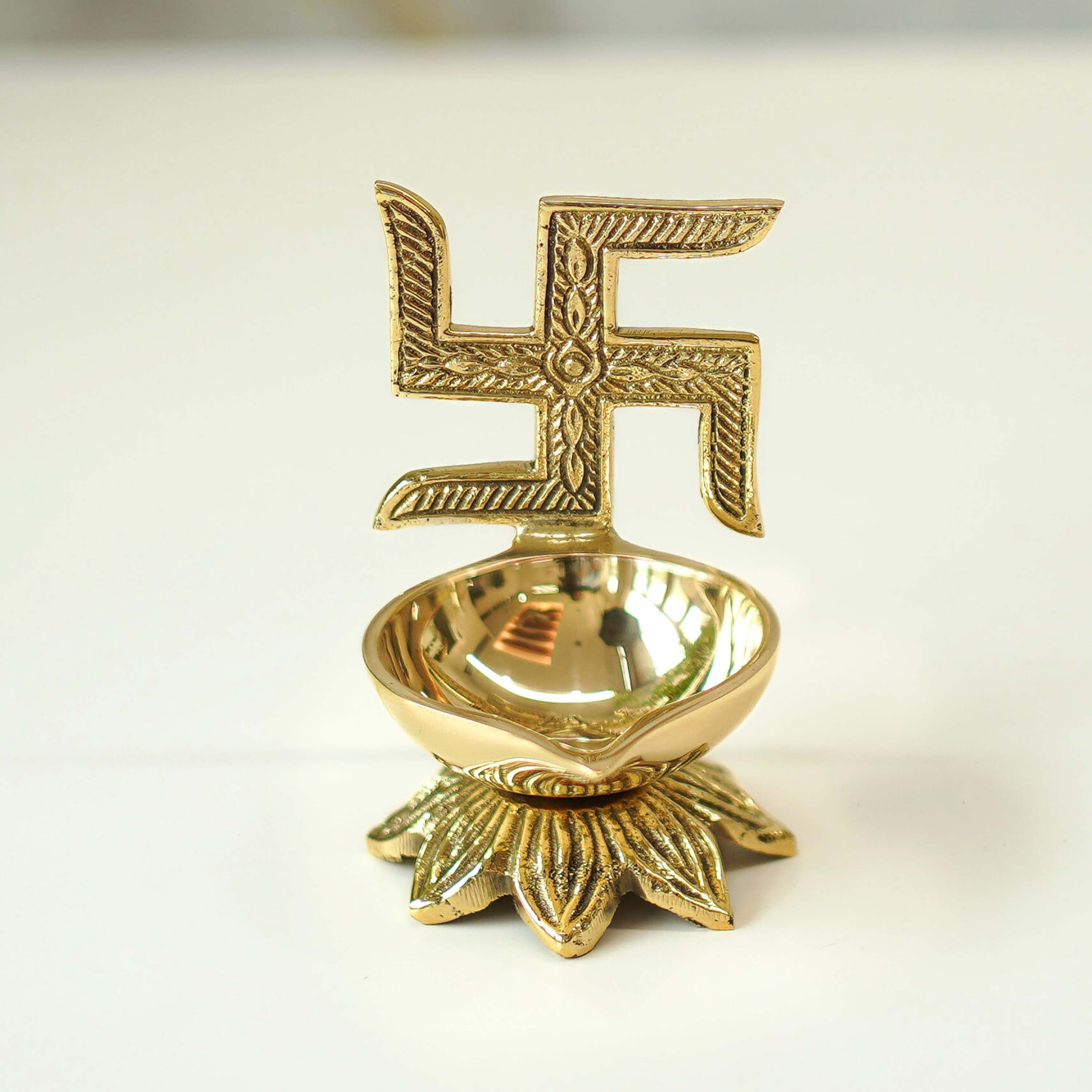 diyas decoration, Diwali Gift, Diwali Gifts, brass diyas, brass diya for gift, Diwali gifting, diyas decoration, lotus brass diya, housewarming diyas