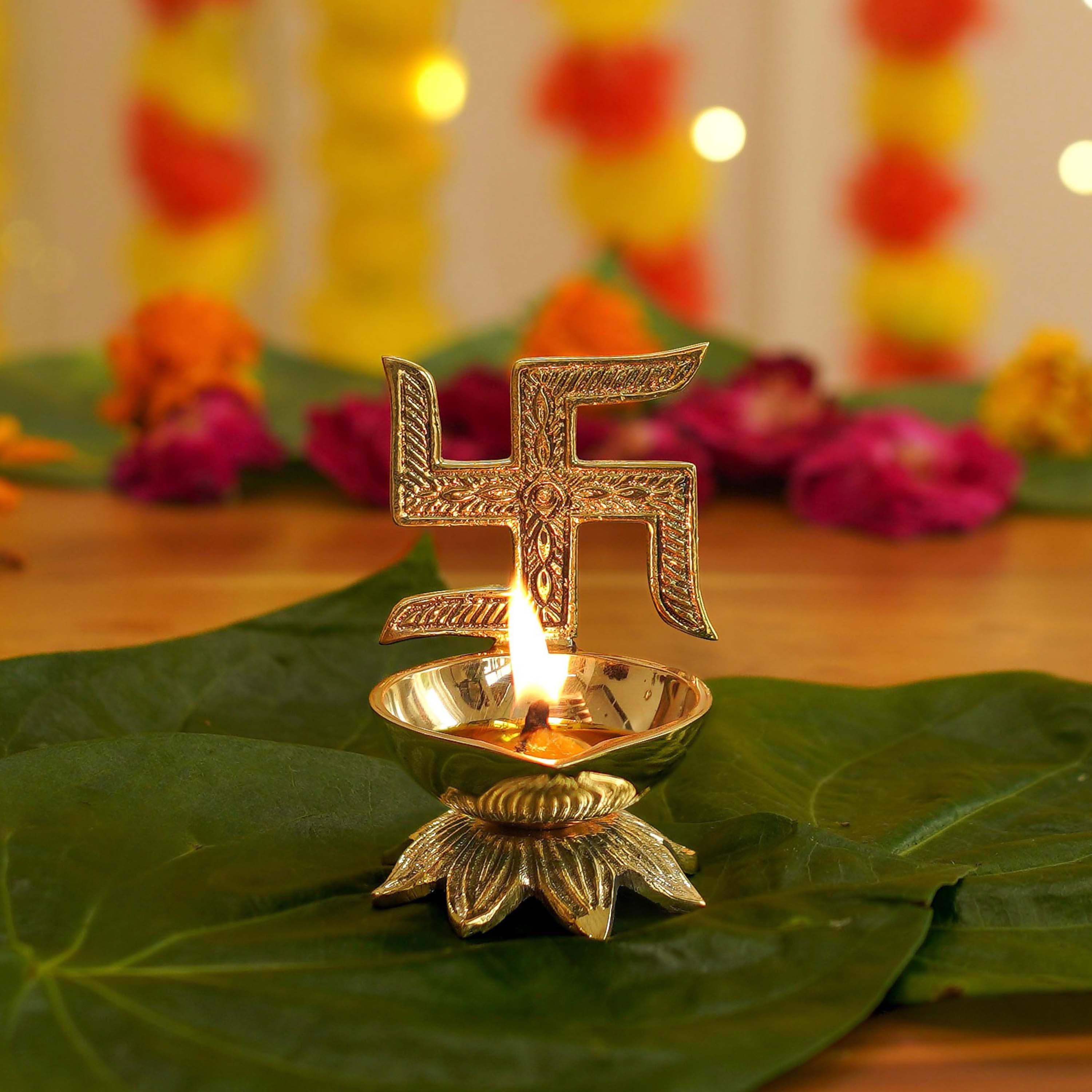 diyas decoration, Diwali Gift, Diwali Gifts, brass diyas, brass diya for gift, Diwali gifting, diyas decoration, lotus brass diya, housewarming diyas