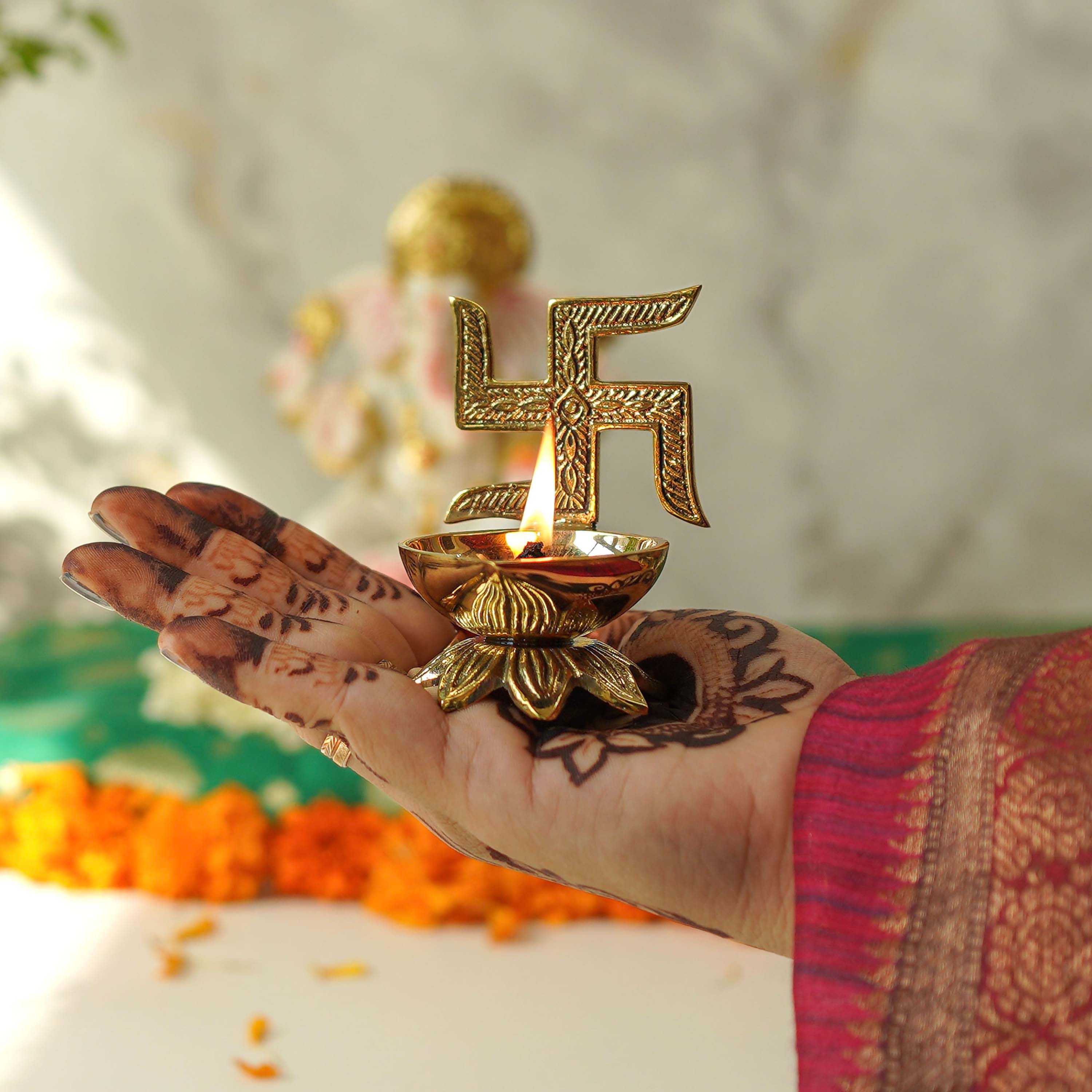 diyas decoration, Diwali Gift, Diwali Gifts, brass diyas, brass diya for gift, Diwali gifting, diyas decoration, lotus brass diya, housewarming diyas