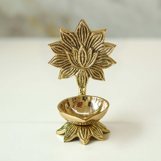 diyas decoration, Diwali Gift, Diwali Gifts, brass diyas, brass diya for gift, Diwali gifting, diyas decoration, lotus brass diya