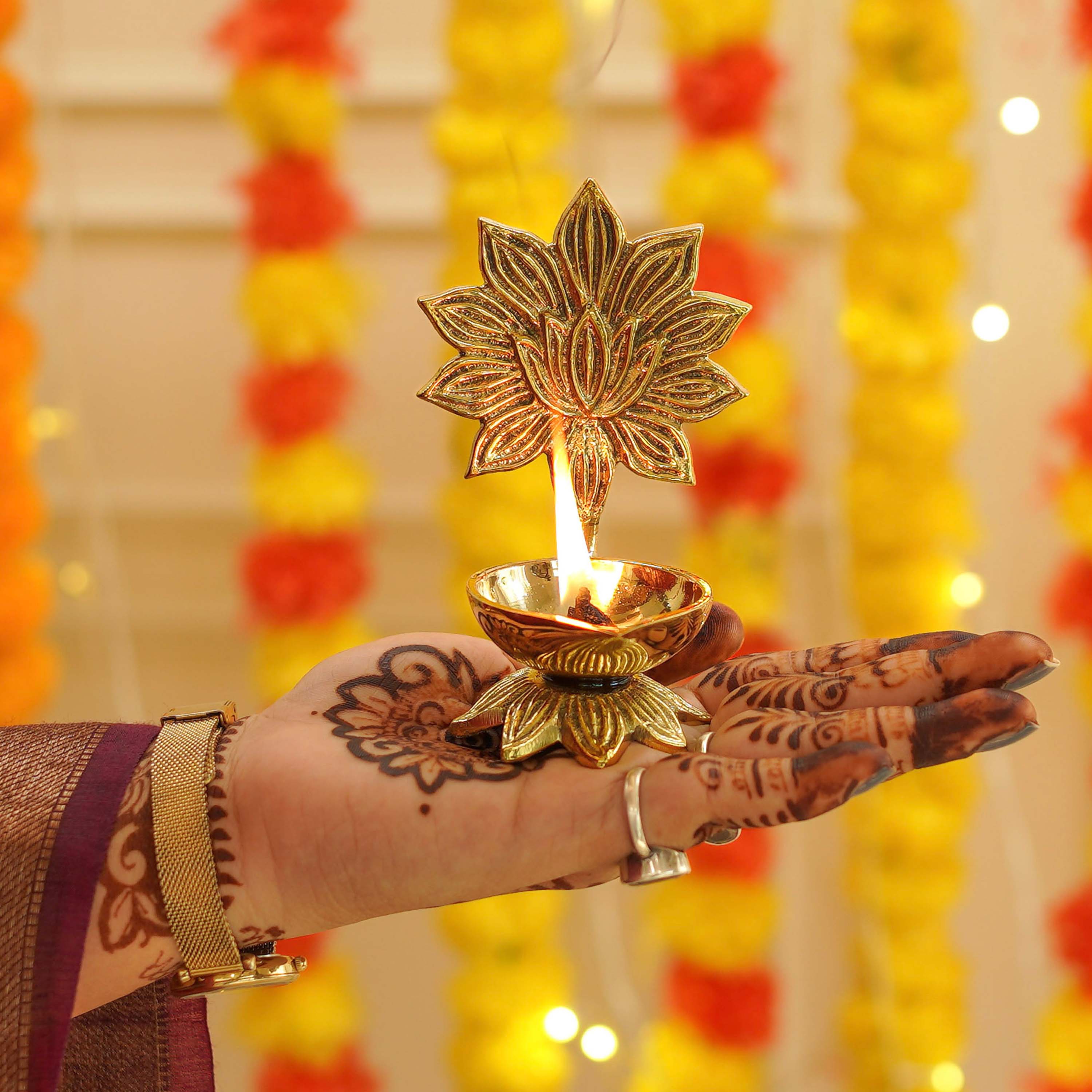 diyas decoration, Diwali Gift, Diwali Gifts, brass diyas, brass diya for gift, Diwali gifting, diyas decoration, lotus brass diya, housewarming diyas