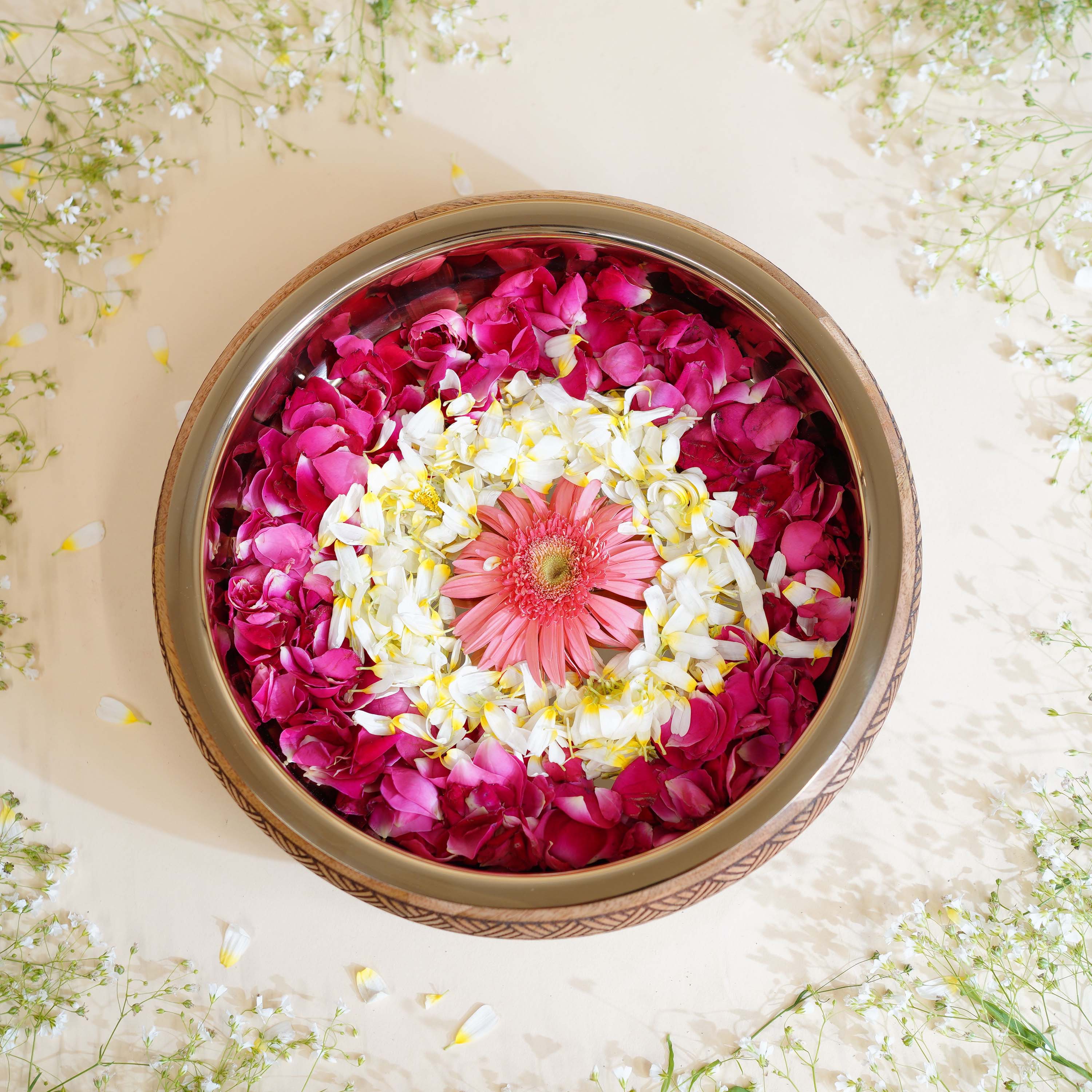 Wooden urli bowl, Traditional urli bowl, Metal urli bowl, Decorative urli bowl