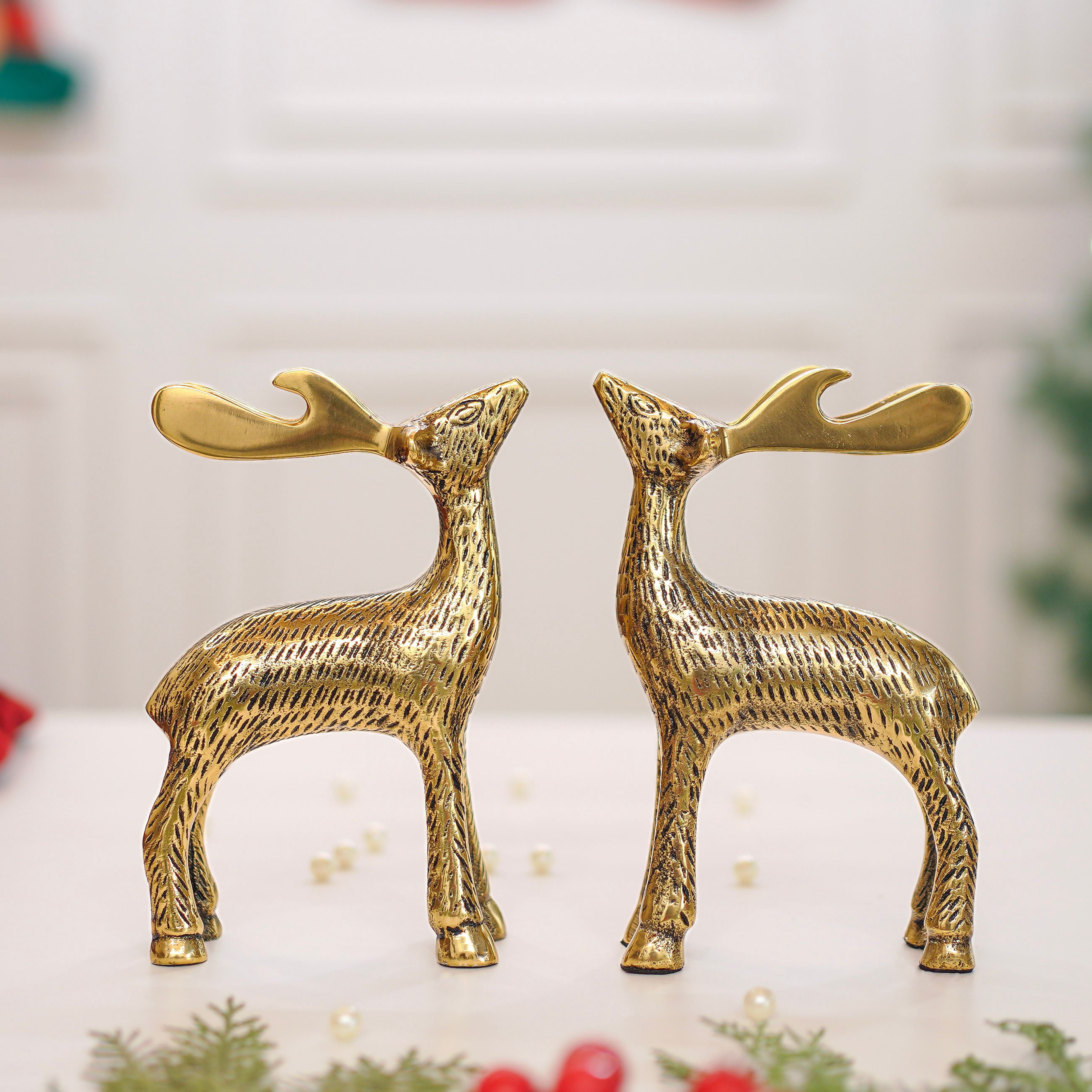 Metal Deer showpiece, Gold, Set of 2