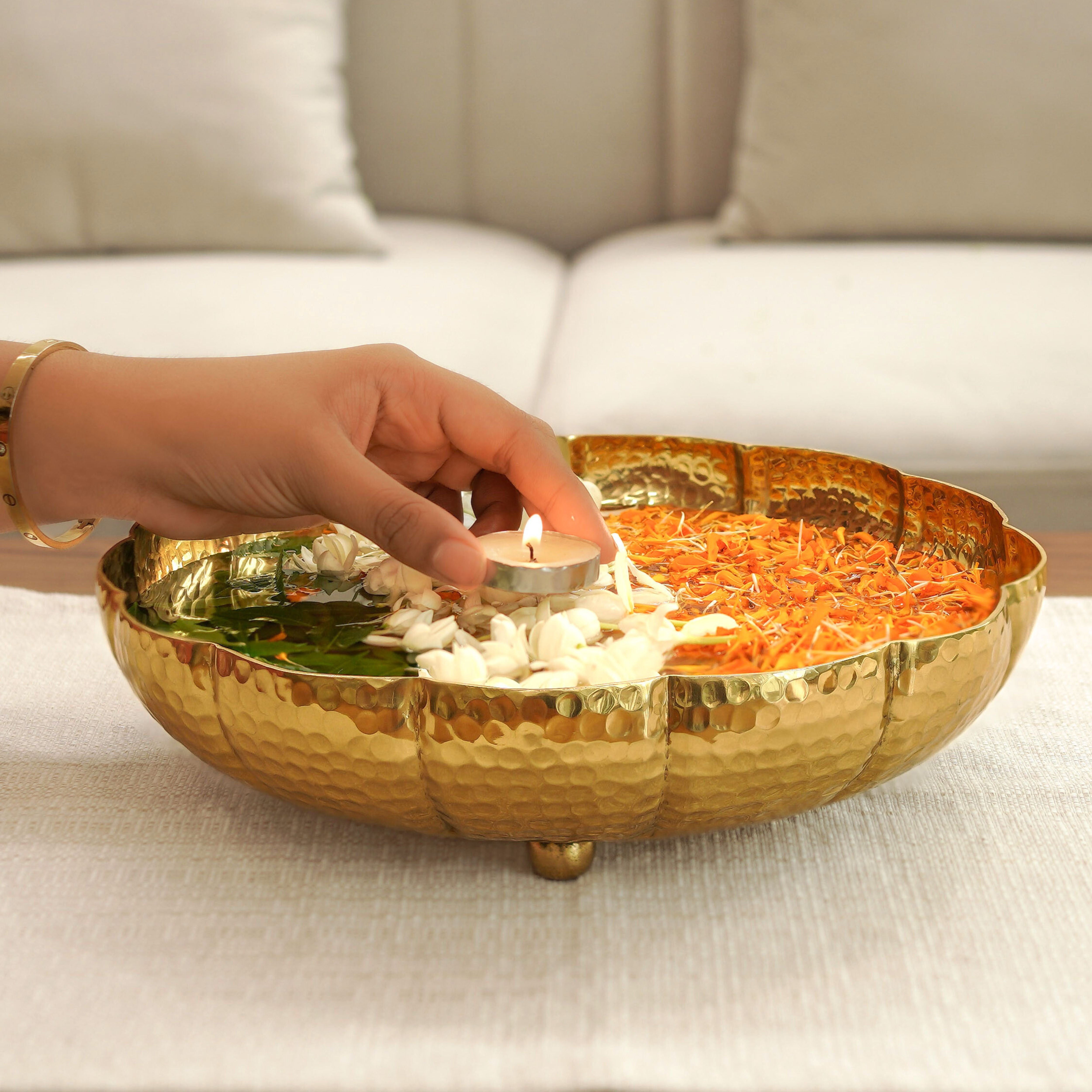 Decorative urli bowl Diwali, Decor urli bowl, metal urli set, floating flower urli, Diwali Gift, Diwali Gifts