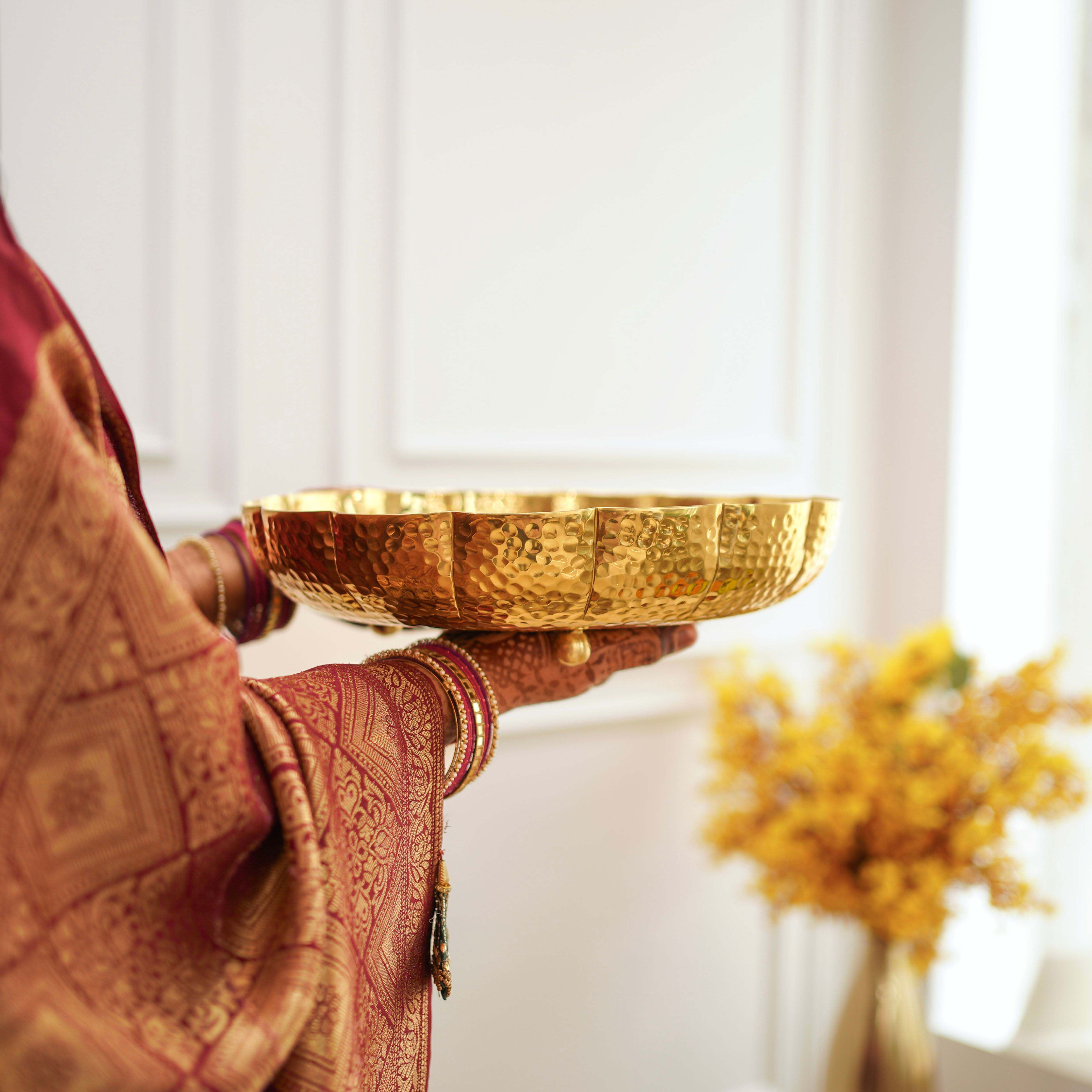 Mogra Metal Urli, Large, Gold