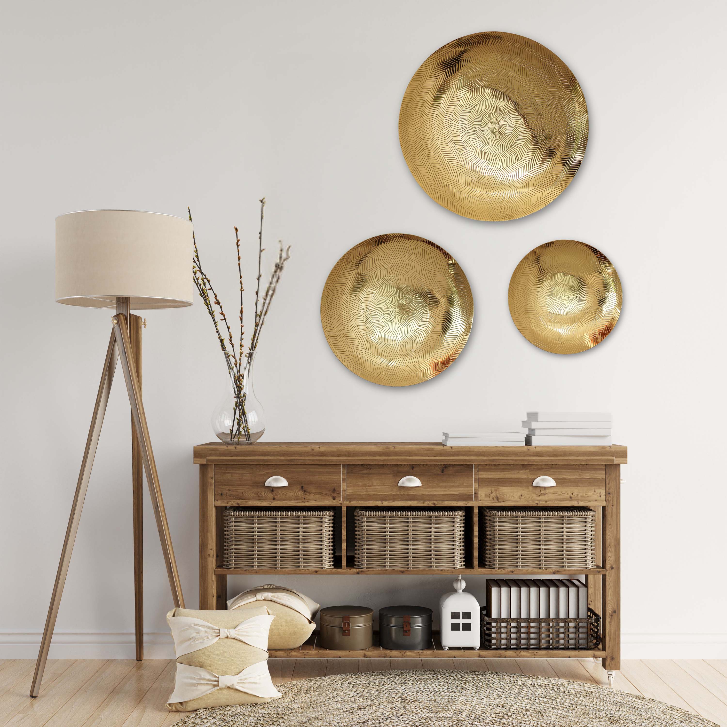 Golden Ripple Texture Wall Plates, Set