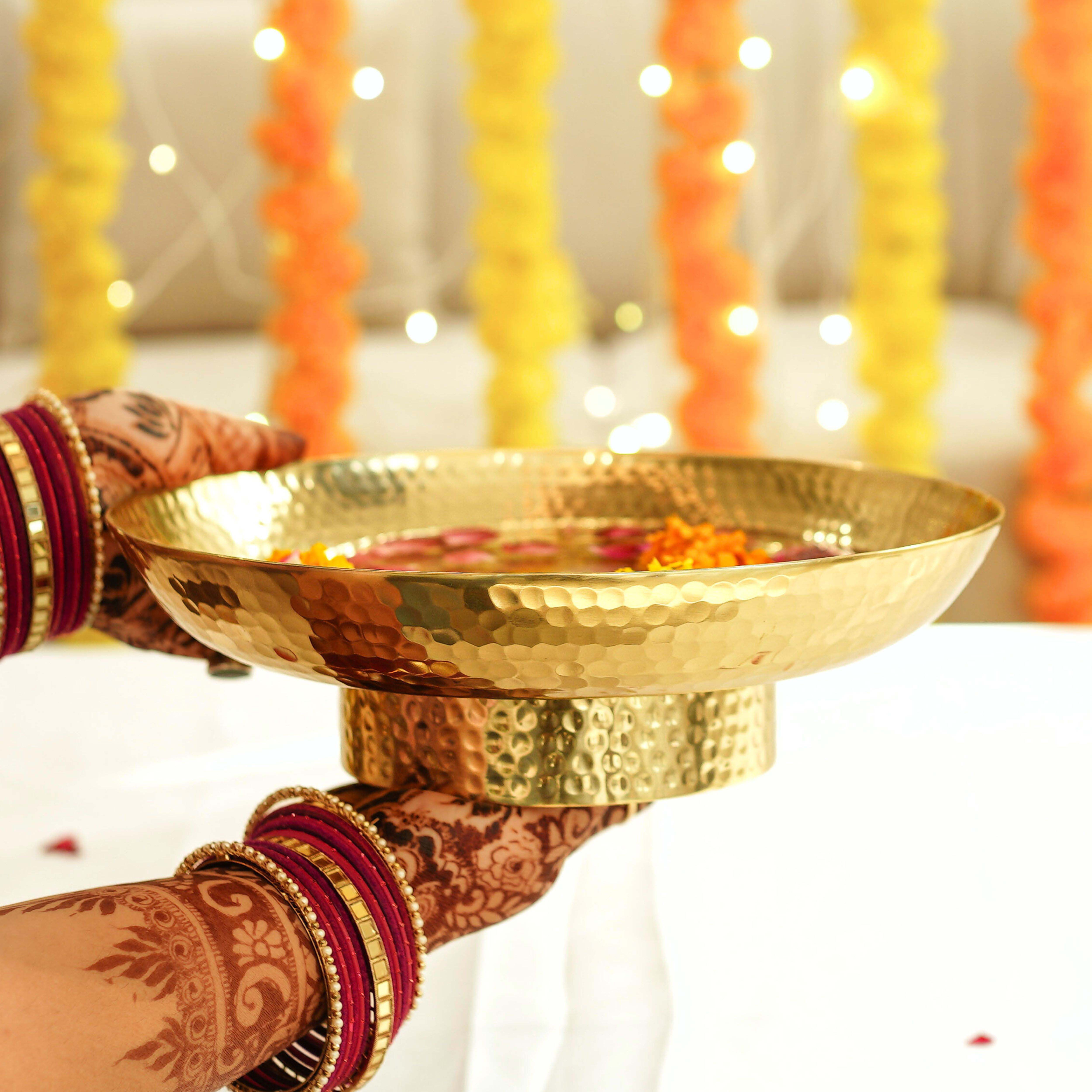 Metal Hammered Urli, Gold