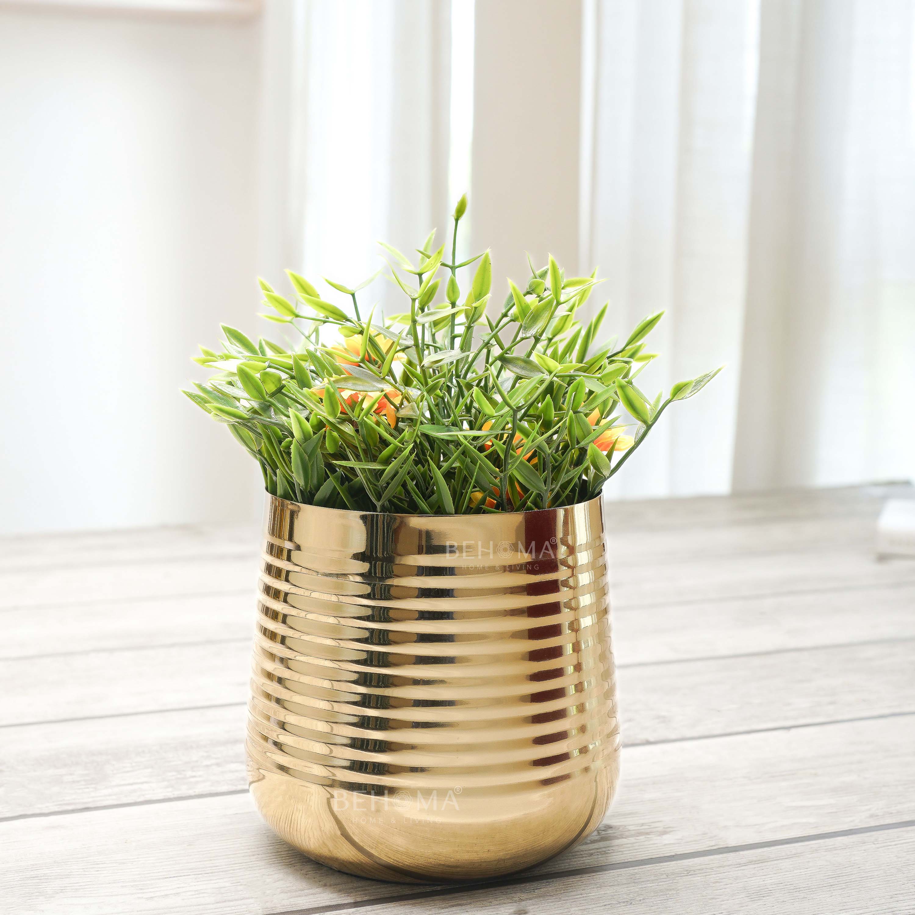 Ribbed Metal Planter, Small (Pot Only)
