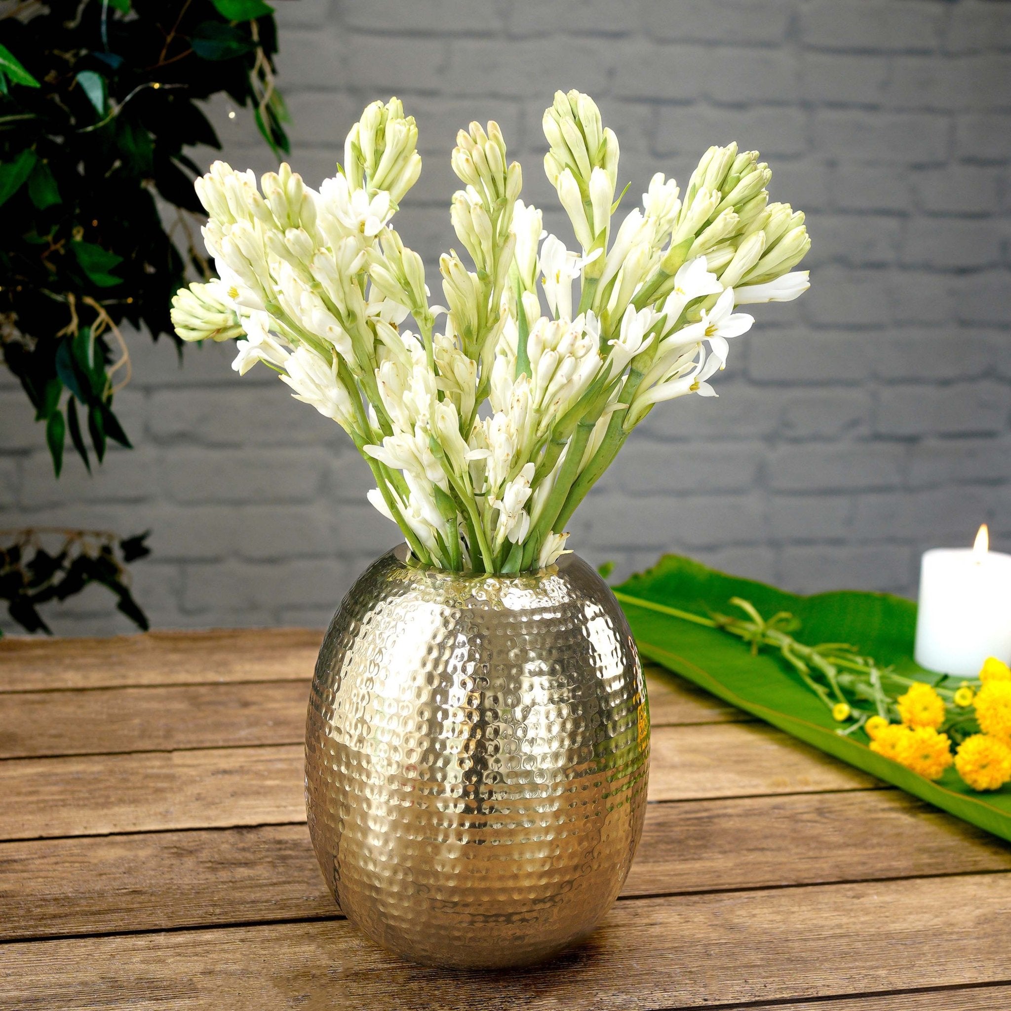 Metal flower vase, vase for home decor, golden vase