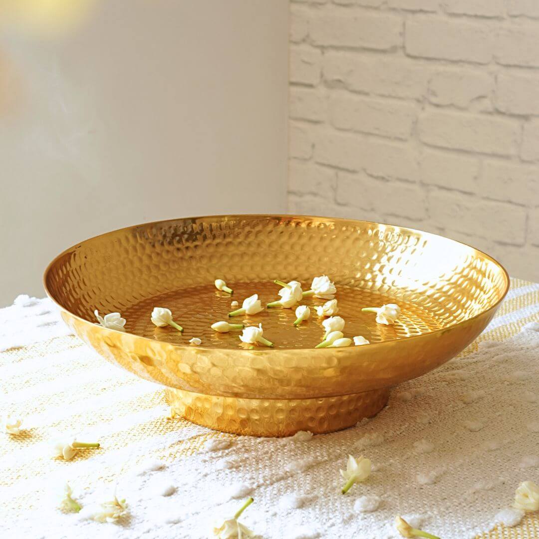 Metal Urli, Traditional urli bowl, Metal urli bowl, Floating flower urli, Decorative urli bowl