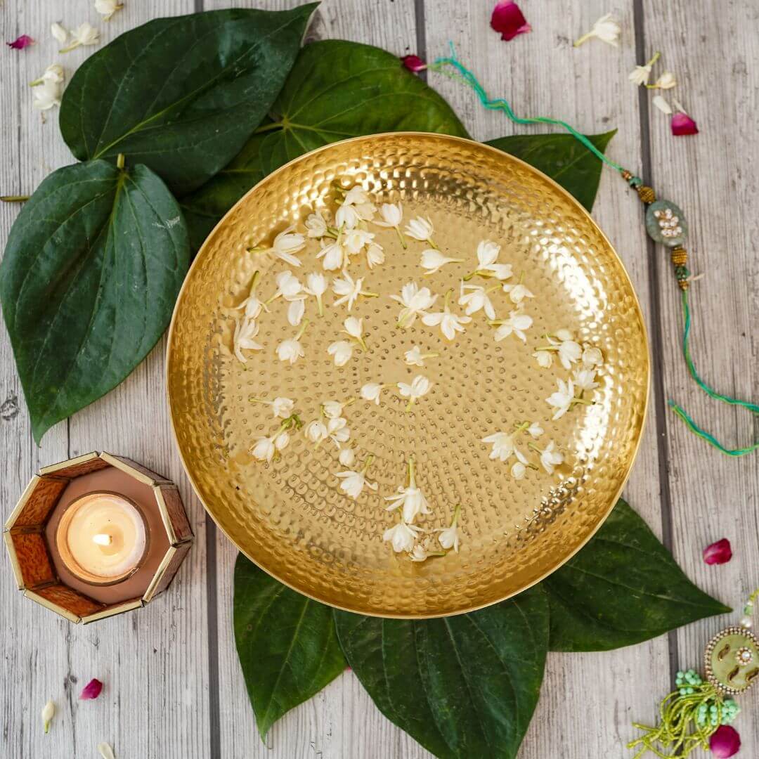 Metal Urli, Traditional urli bowl, Metal urli bowl, Floating flower urli, Decorative urli bowl