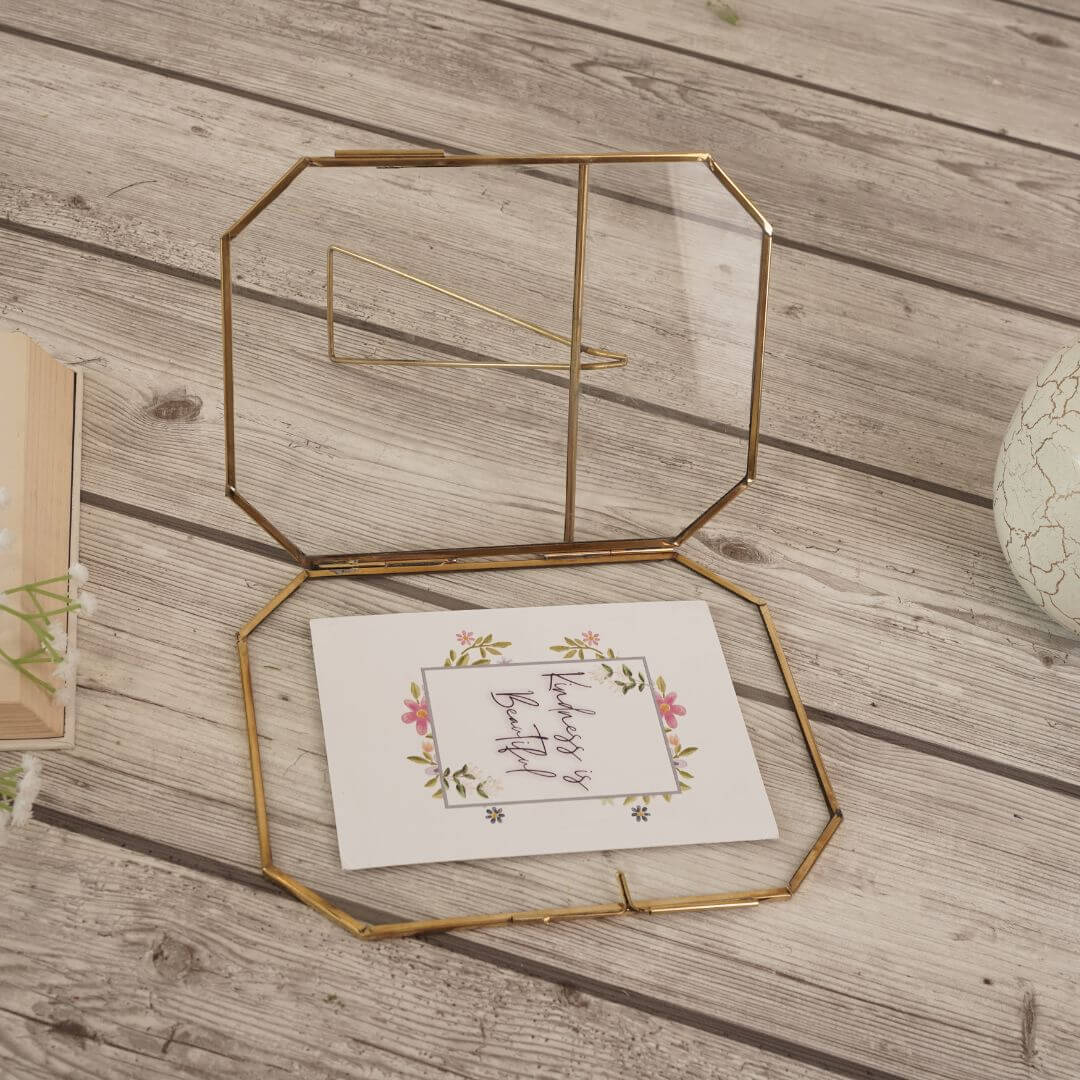 Floating frame, glass photo frame, wedding gifts, anniversary gifts, birthday gift, gift ideas