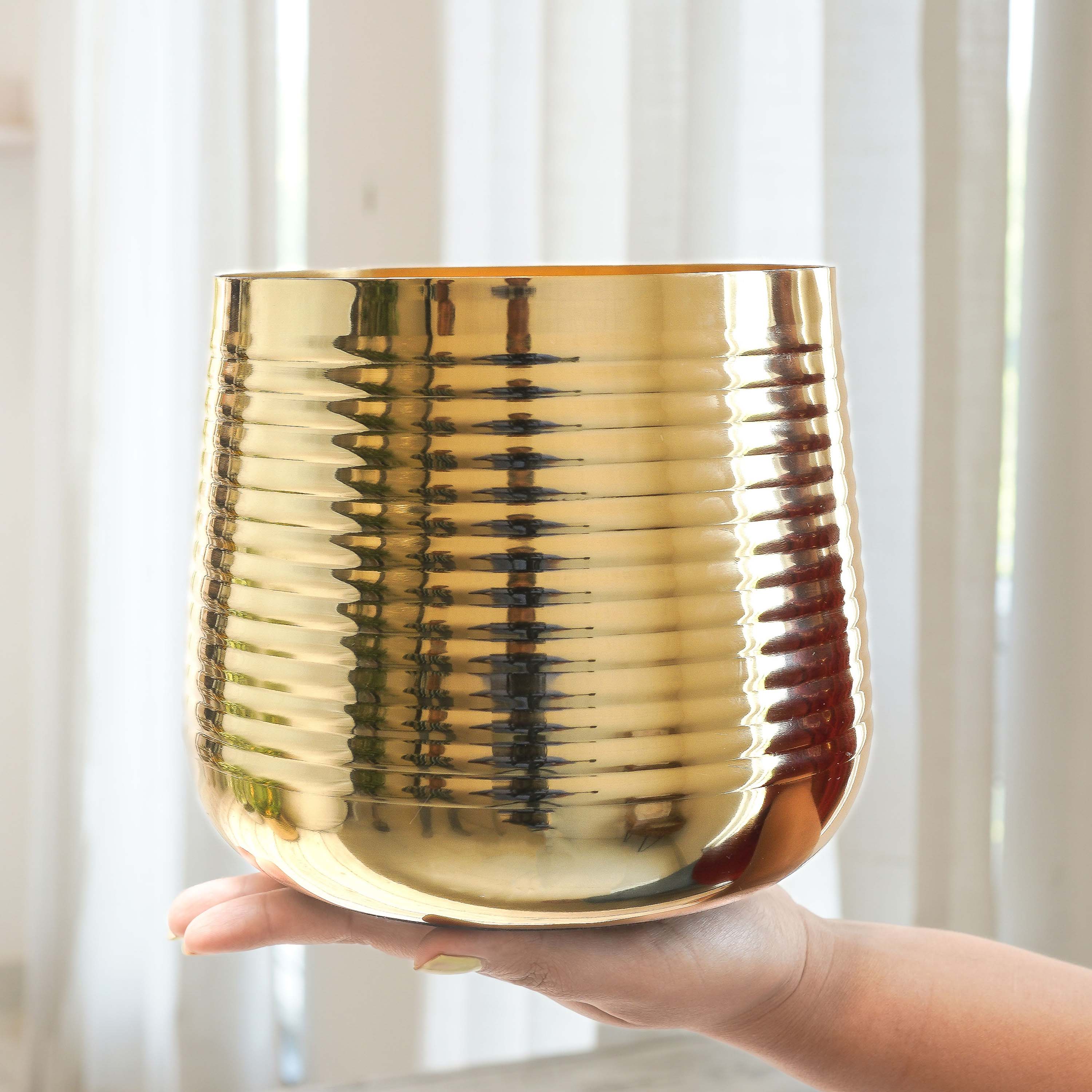 Metal Ribbed Planter, Large (Pot Only)