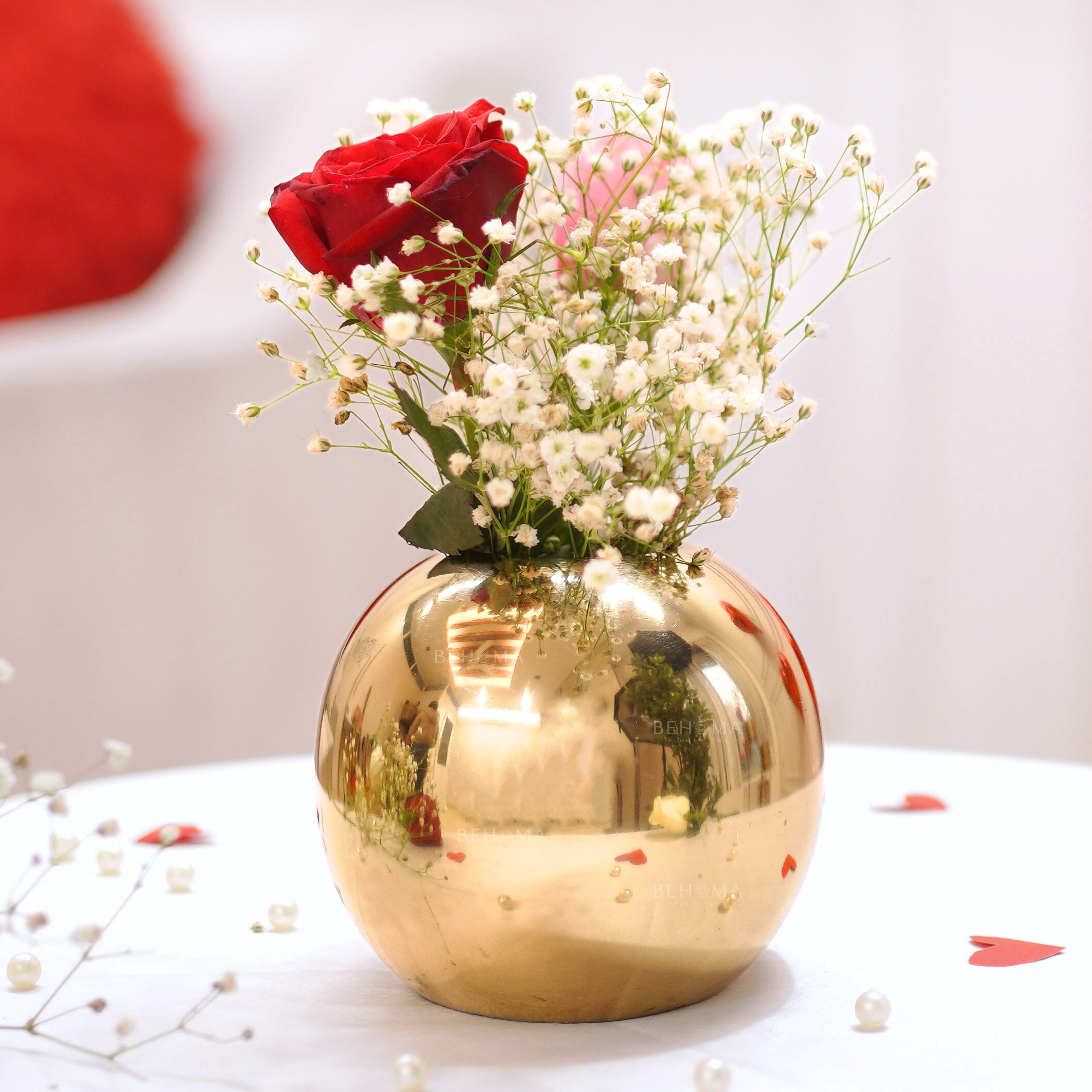 Metal Flower Vase Small | Gold