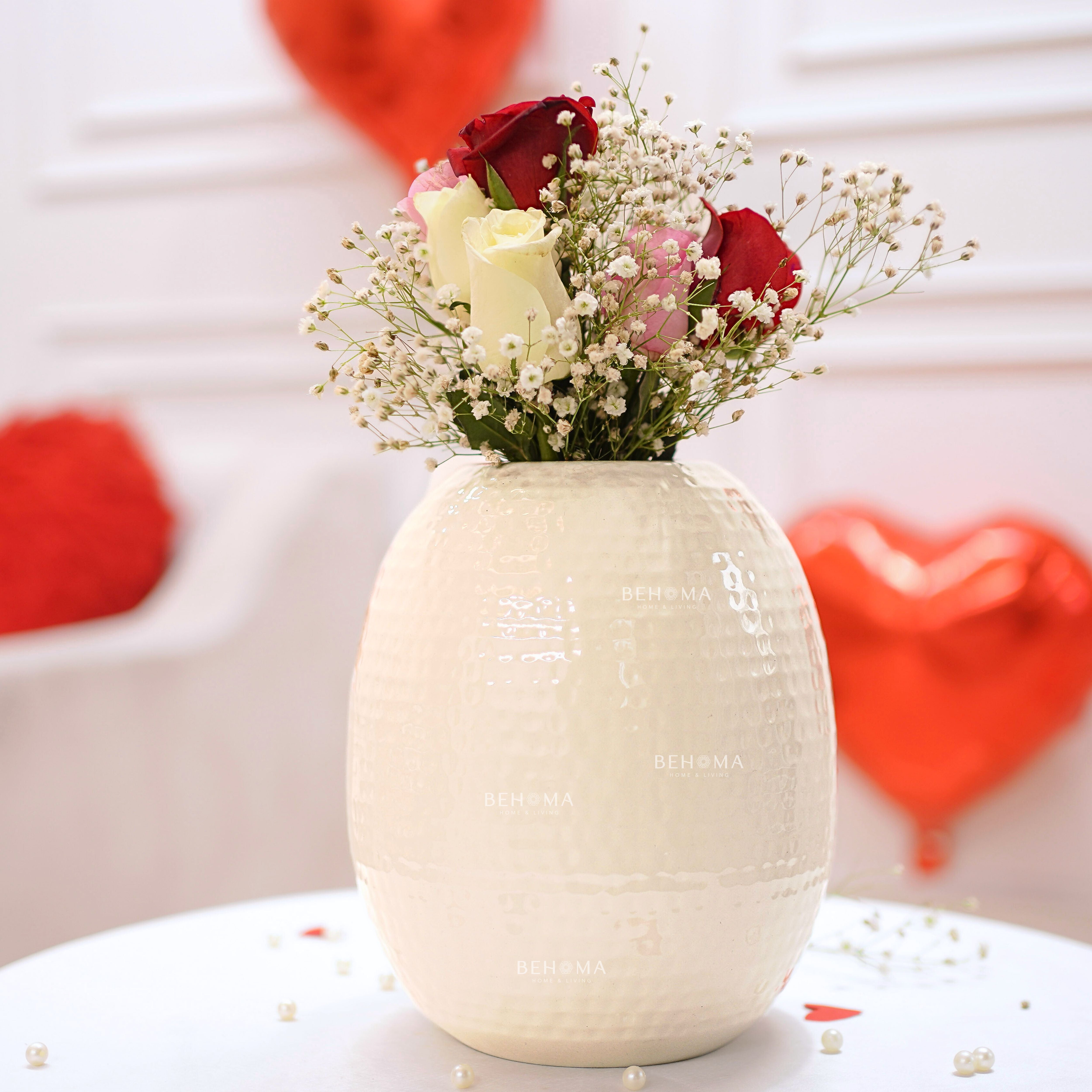 Metal Flower Vase Oval | White