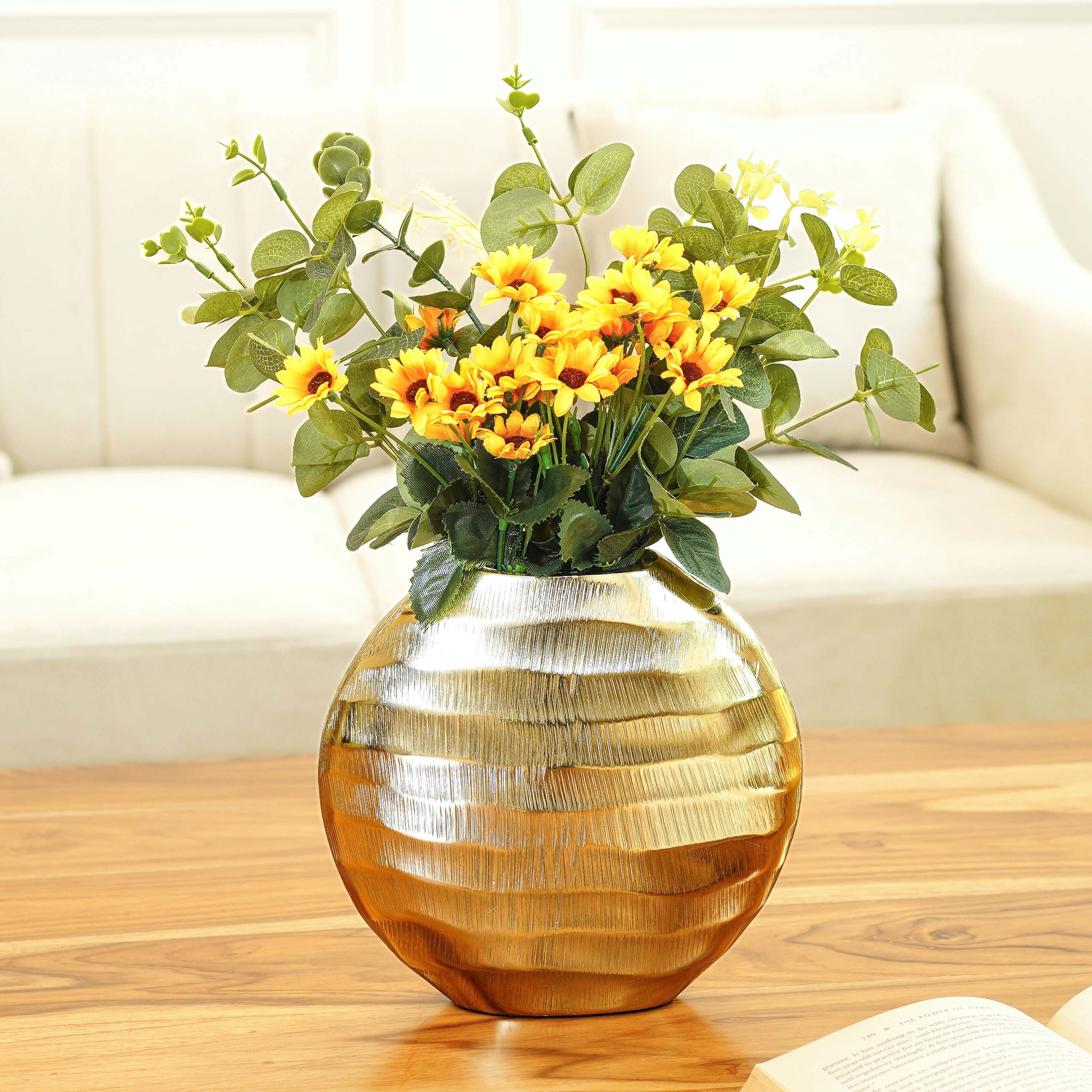 Golden Waves Flower Vase