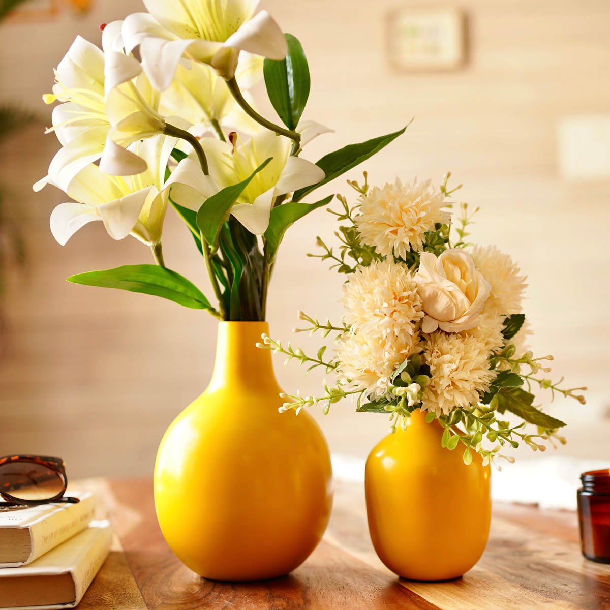 Yellow metal Flower vase - Set of 2 