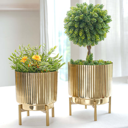Metal Fluted Planter, Set (Planter Only)