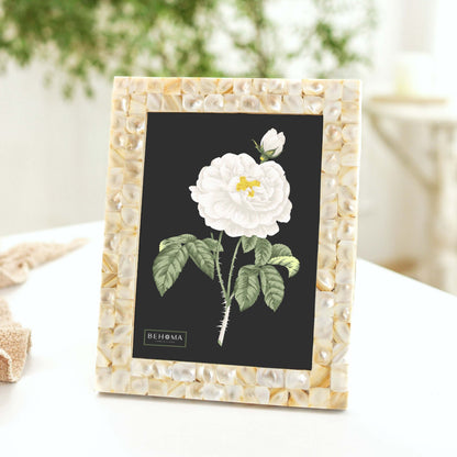 Elegant Pearl Photo Frame - 6x8