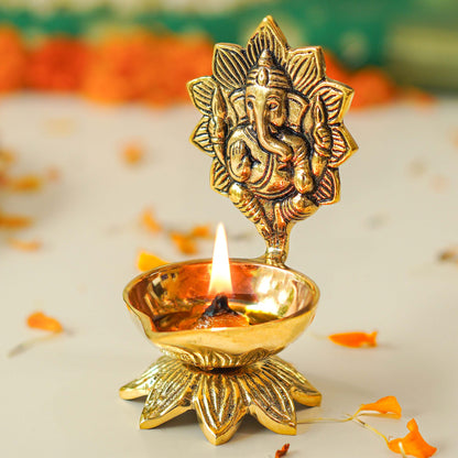 diyas decoration, Diwali Gift, Diwali Gifts, brass diyas, brass diya for gift, Diwali gifting, diyas decoration,	lotus brass diya, housewarming diyas, Ganesh diya