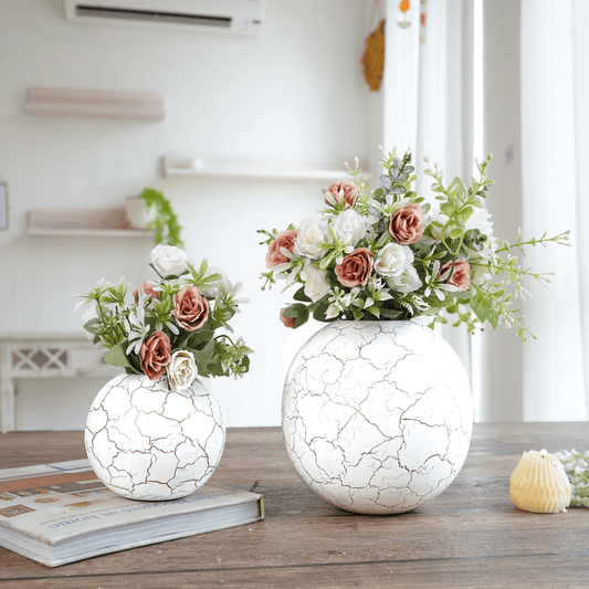 Metal Crackled Ball Flower vase, White 