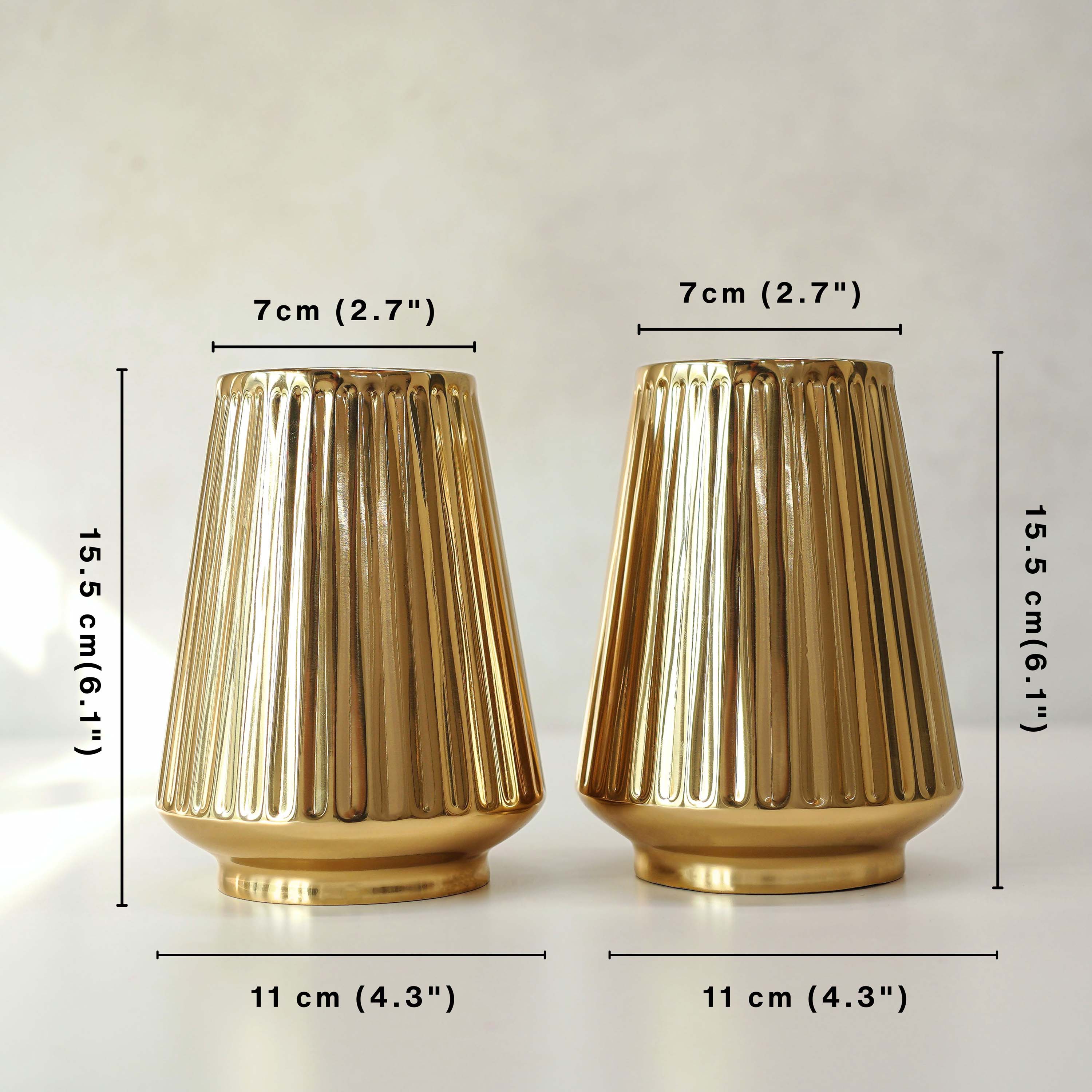 Fluted Skirt Flower Vase Set