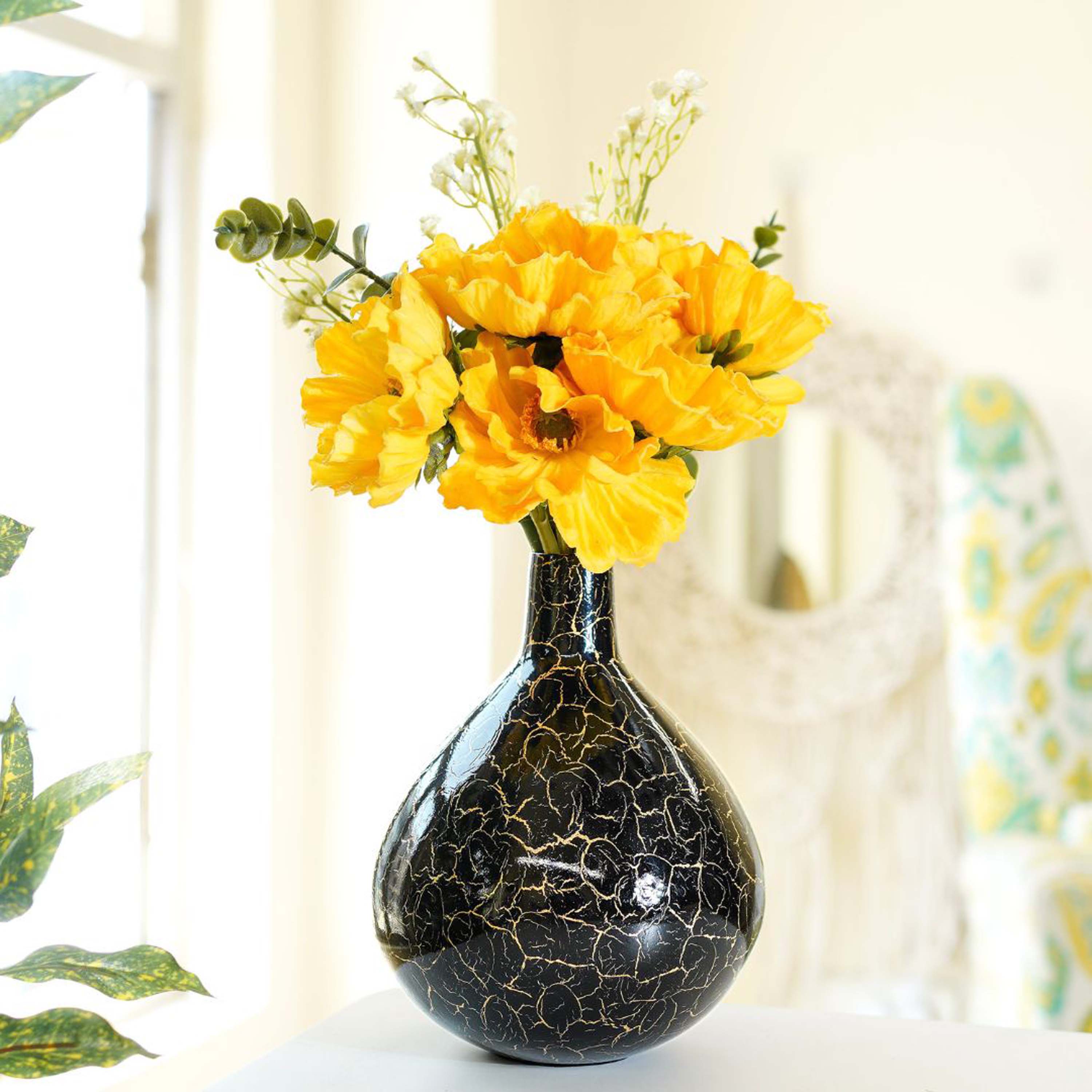 Metal Flower Vase | Black