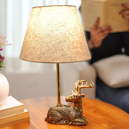 Deer Figurine Table Lamp