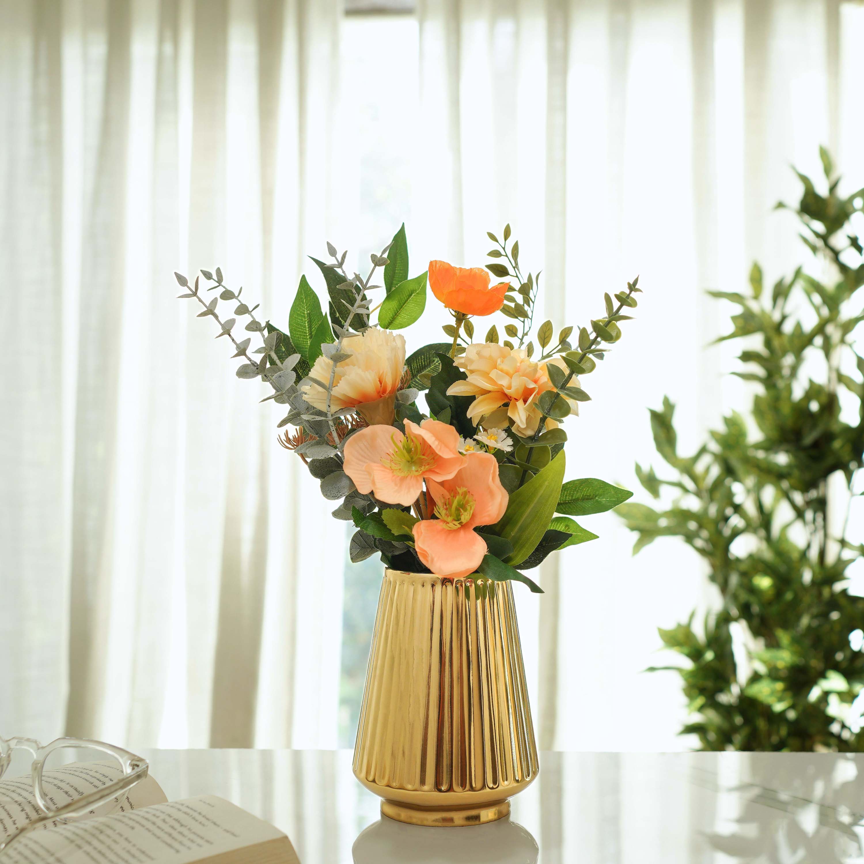 Fluted Skirt Flower Vase