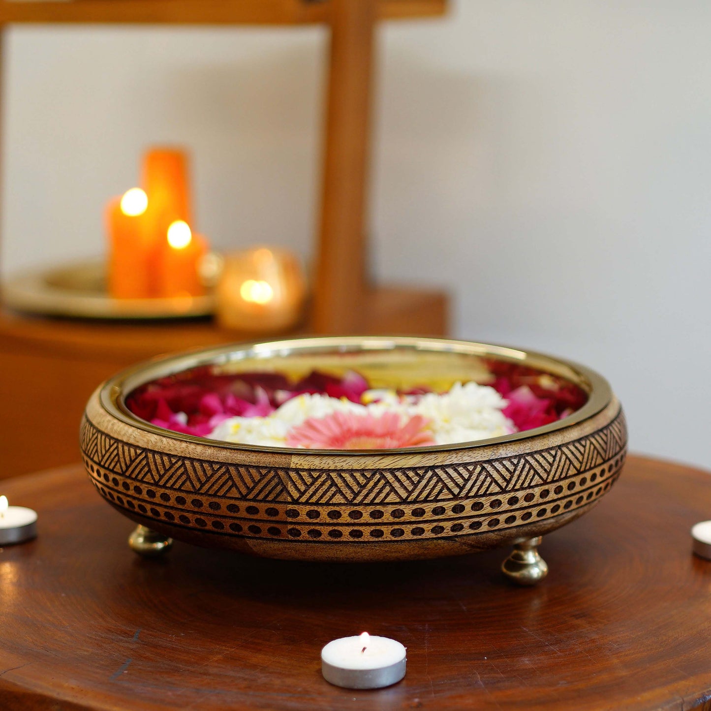 Wooden urli bowl, Traditional urli bowl, Metal urli bowl, Decorative urli bowl