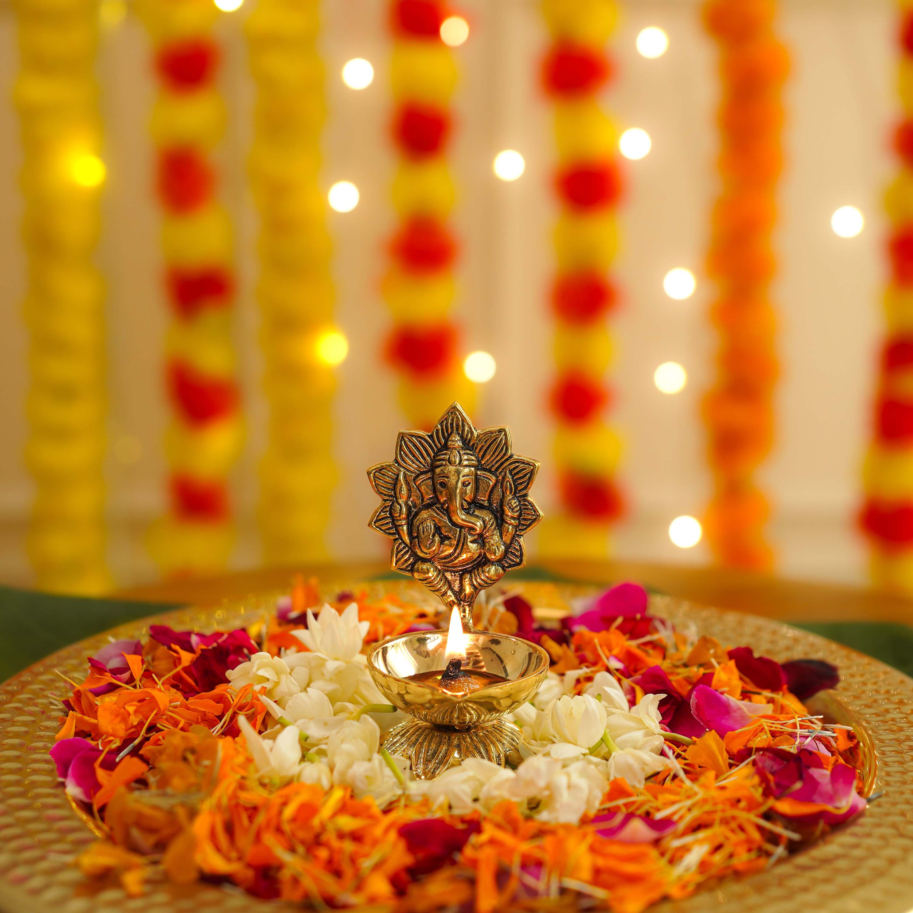 diyas decoration, Diwali Gift, Diwali Gifts, brass diyas, brass diya for gift, Diwali gifting, diyas decoration,	lotus brass diya, housewarming diyas, Ganesh diya