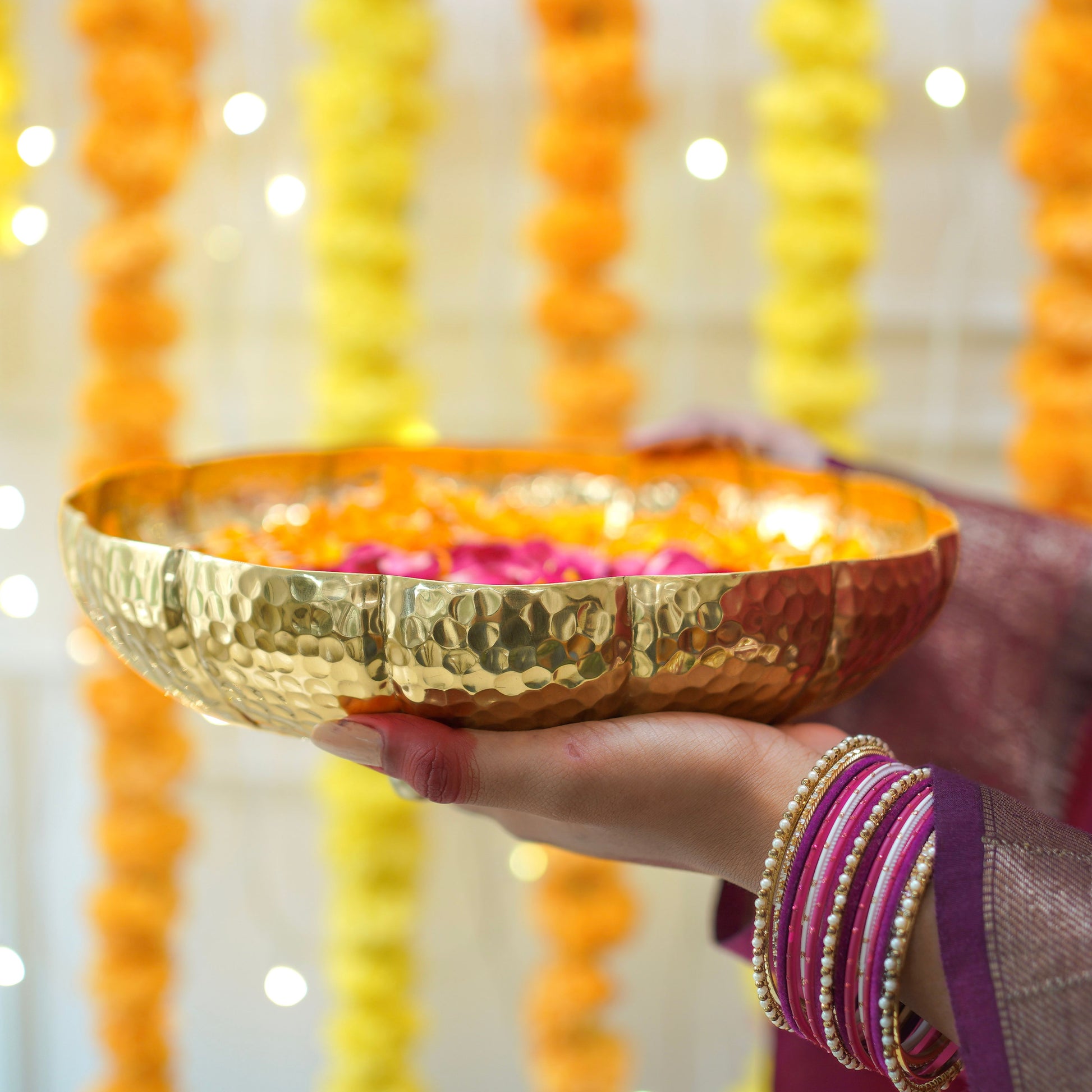 Decorative urli bowl Diwali, Decor urli bowl, metal urli set, floating flower urli, Diwali Gift, Diwali Gifts
