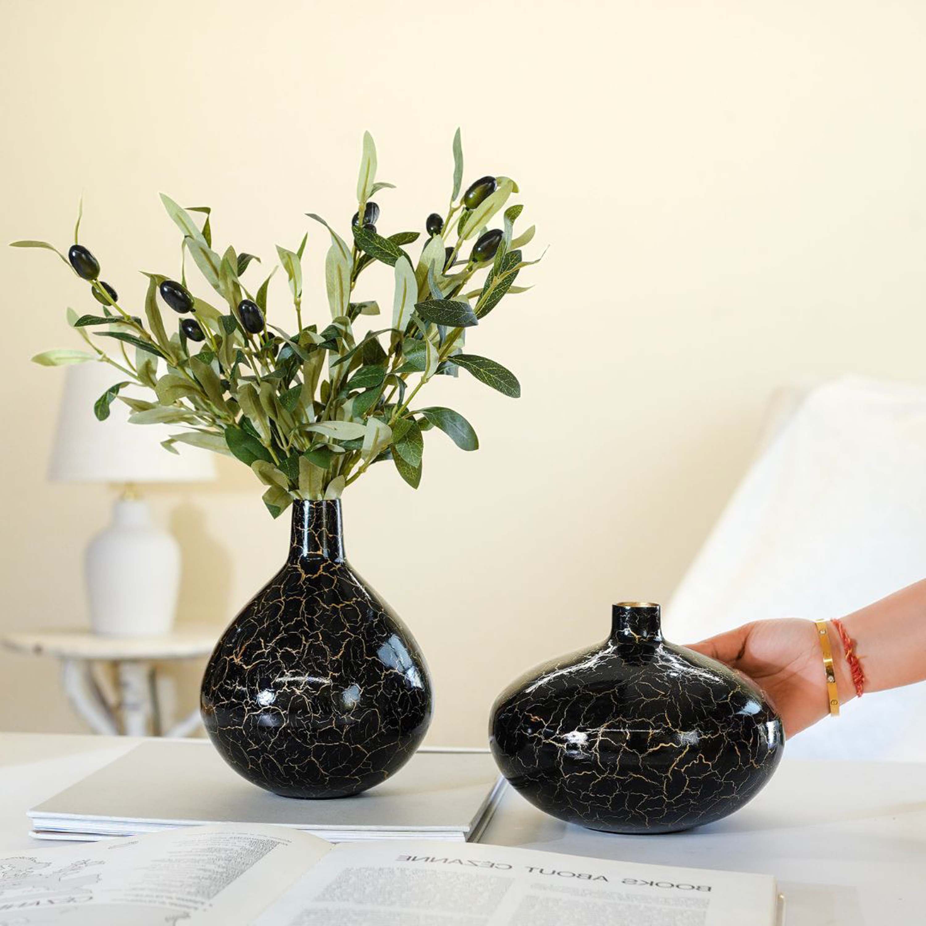 Metal Flower Vase Set of 2 | Black