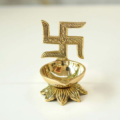 diyas decoration, Diwali Gift, Diwali Gifts, brass diyas, brass diya for gift, Diwali gifting, diyas decoration,	lotus brass diya, housewarming diyas
