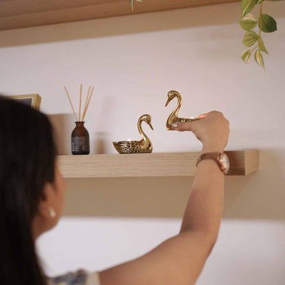 Metal Pair of Swans, T-light Holder