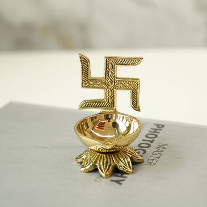 diyas decoration, Diwali Gift, Diwali Gifts, brass diyas, brass diya for gift, Diwali gifting, diyas decoration,	lotus brass diya, housewarming diyas