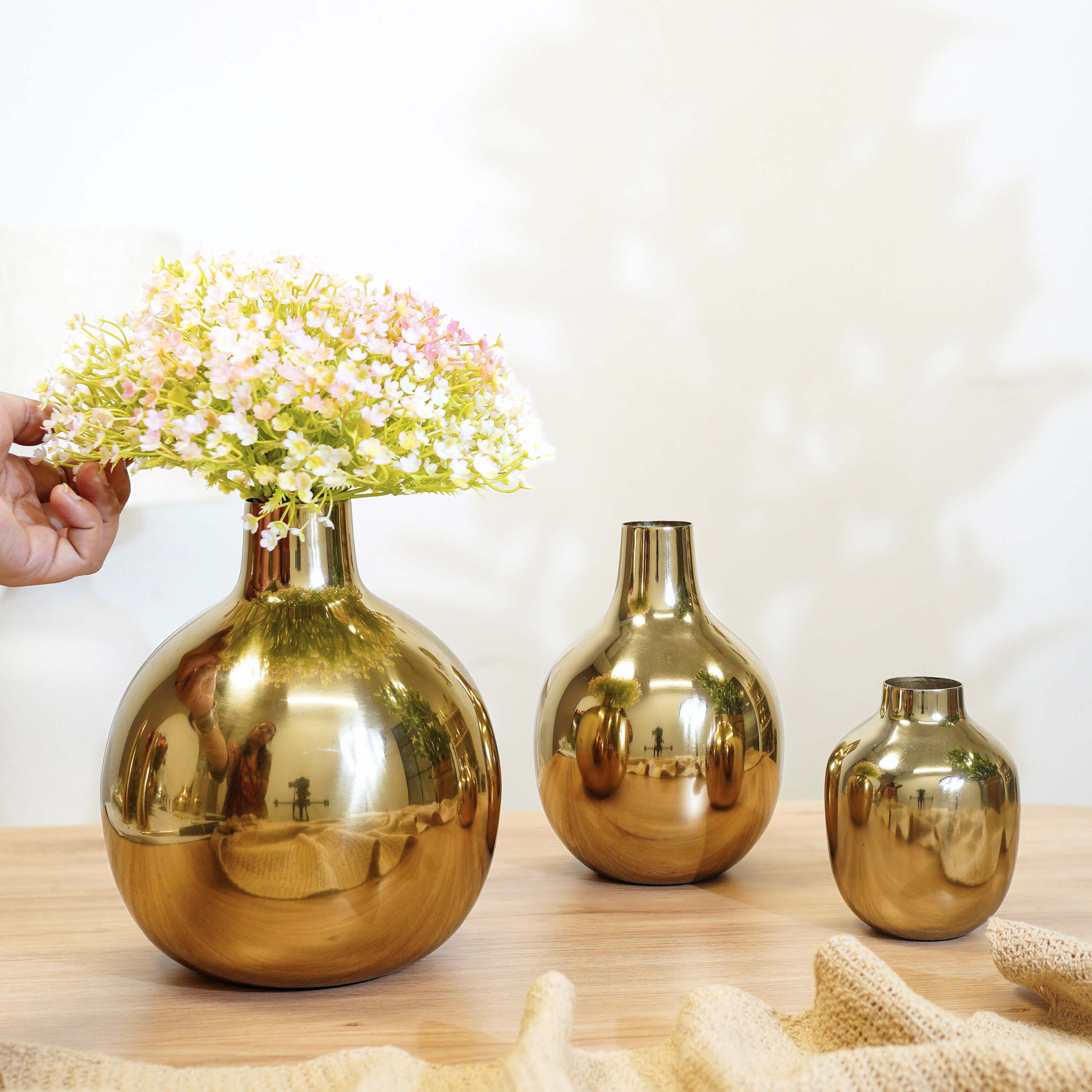 Golden Metal Flower Vase Set of 3