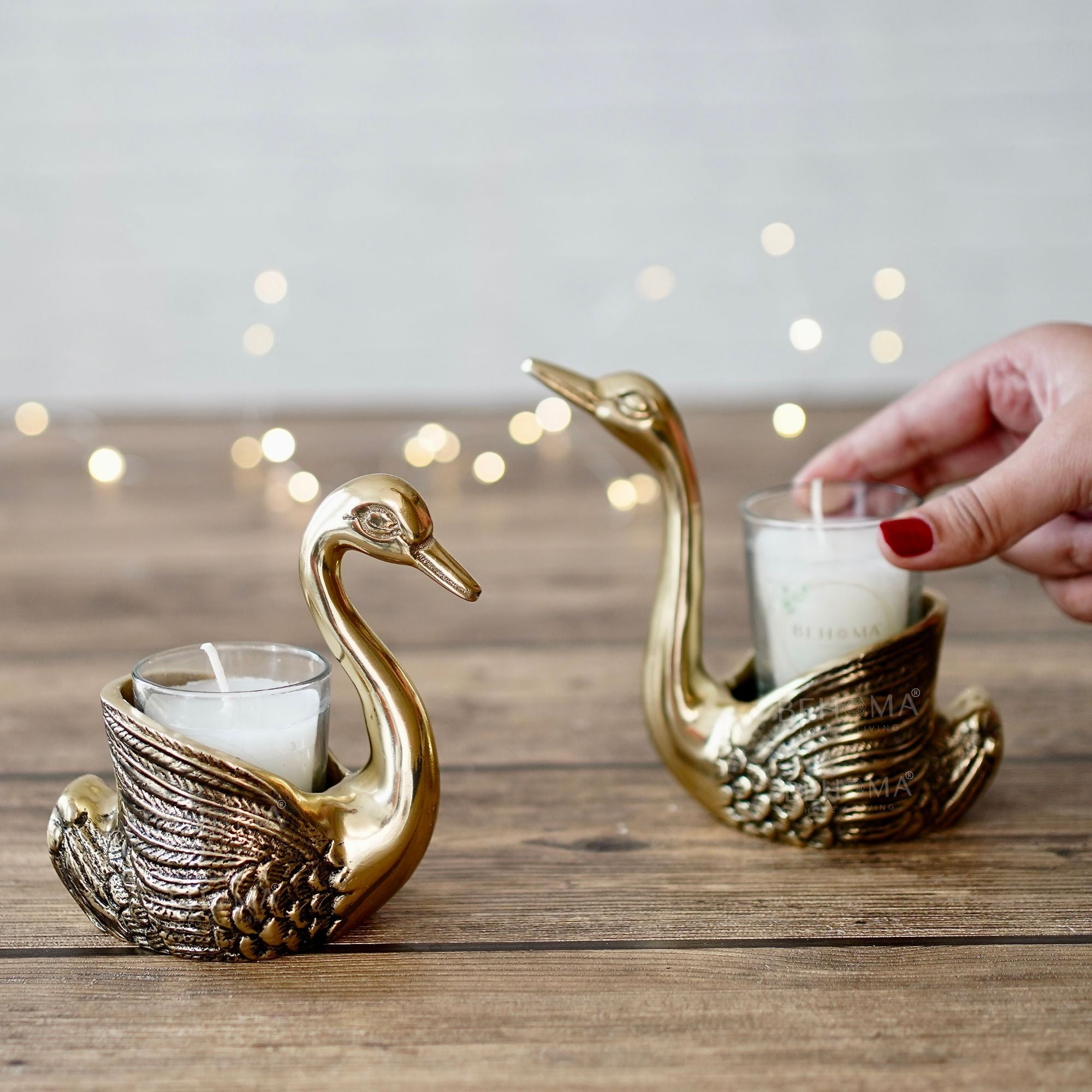 Metal Pair of Swans Candle Holders, (with candles)