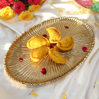 Aluminium Casted Sunburst Tray, Gold