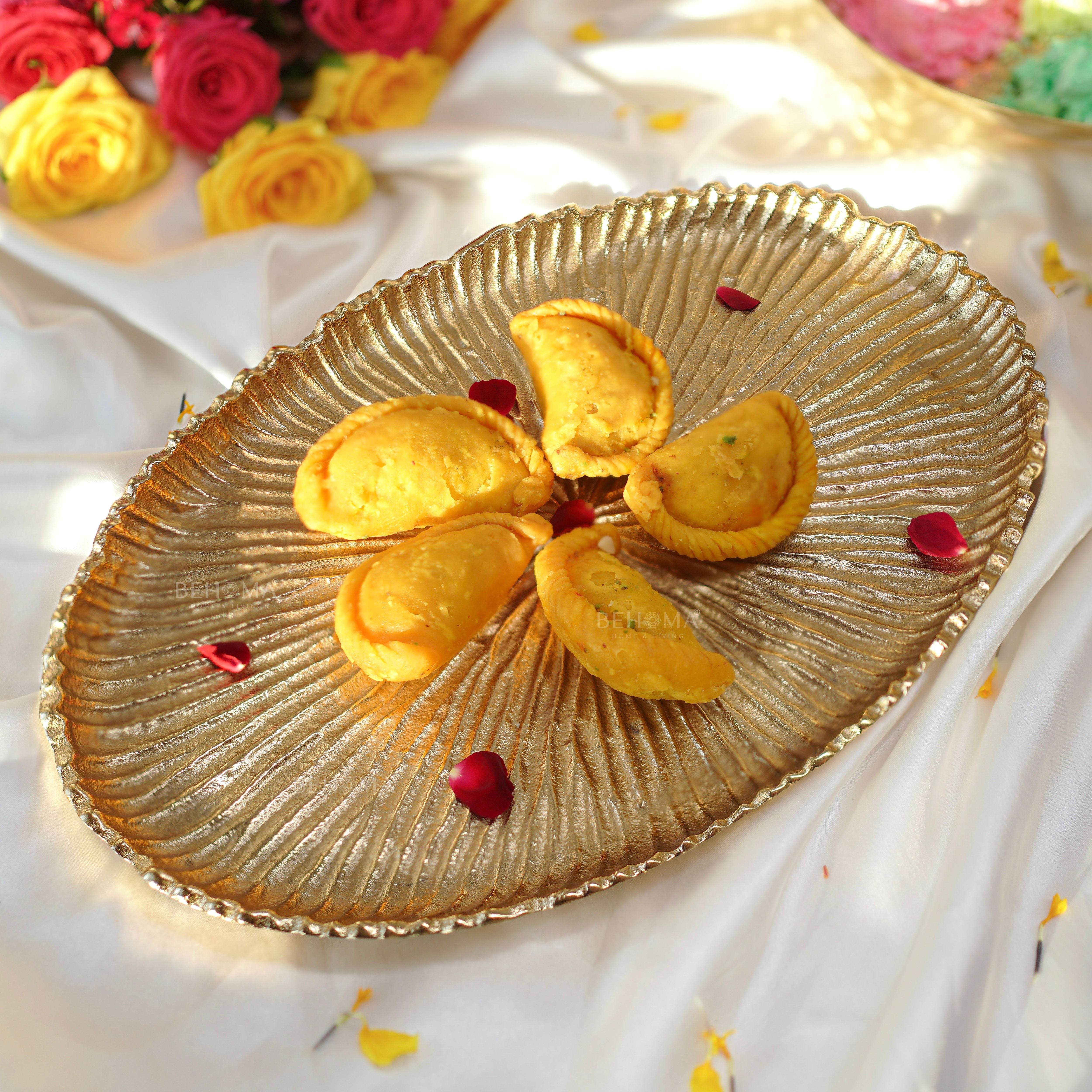 Aluminium Casted Sunburst Tray, Gold