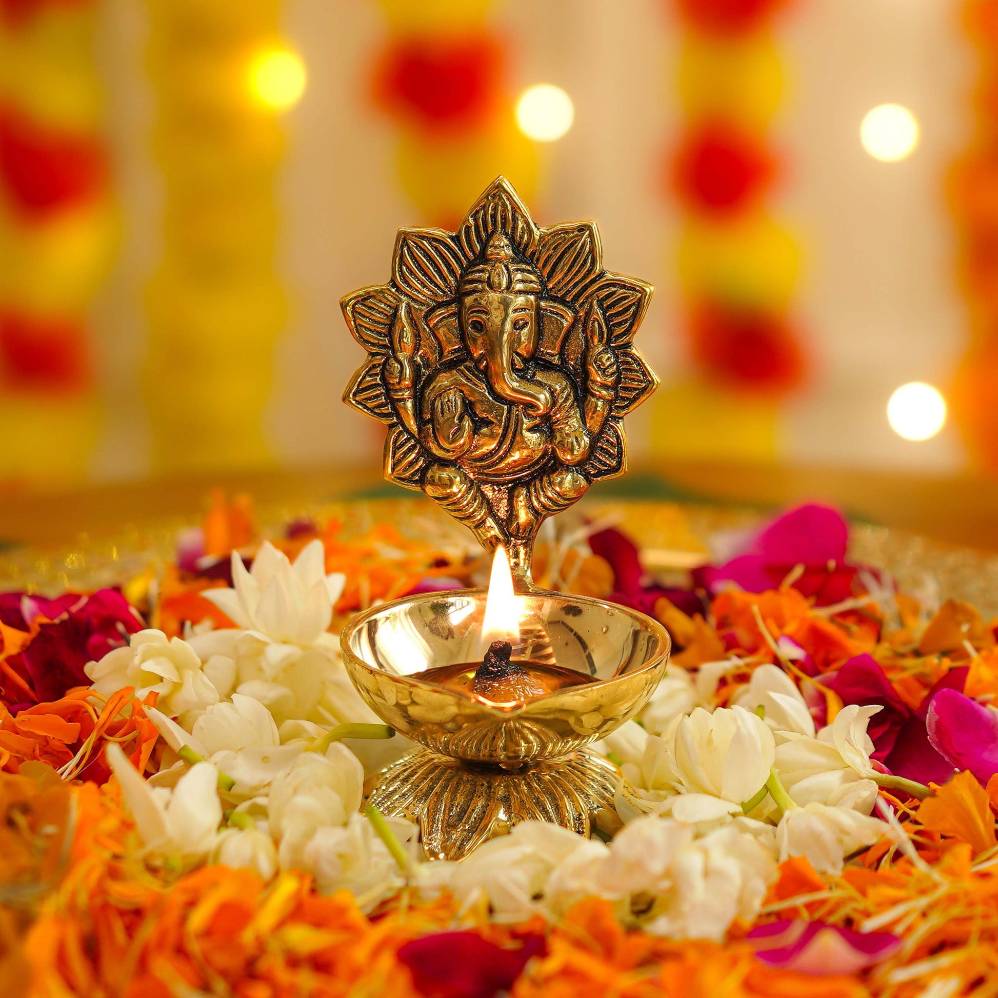 diyas decoration, Diwali Gift, Diwali Gifts, brass diyas, brass diya for gift, Diwali gifting, diyas decoration,	lotus brass diya, housewarming diyas, Ganesh diya